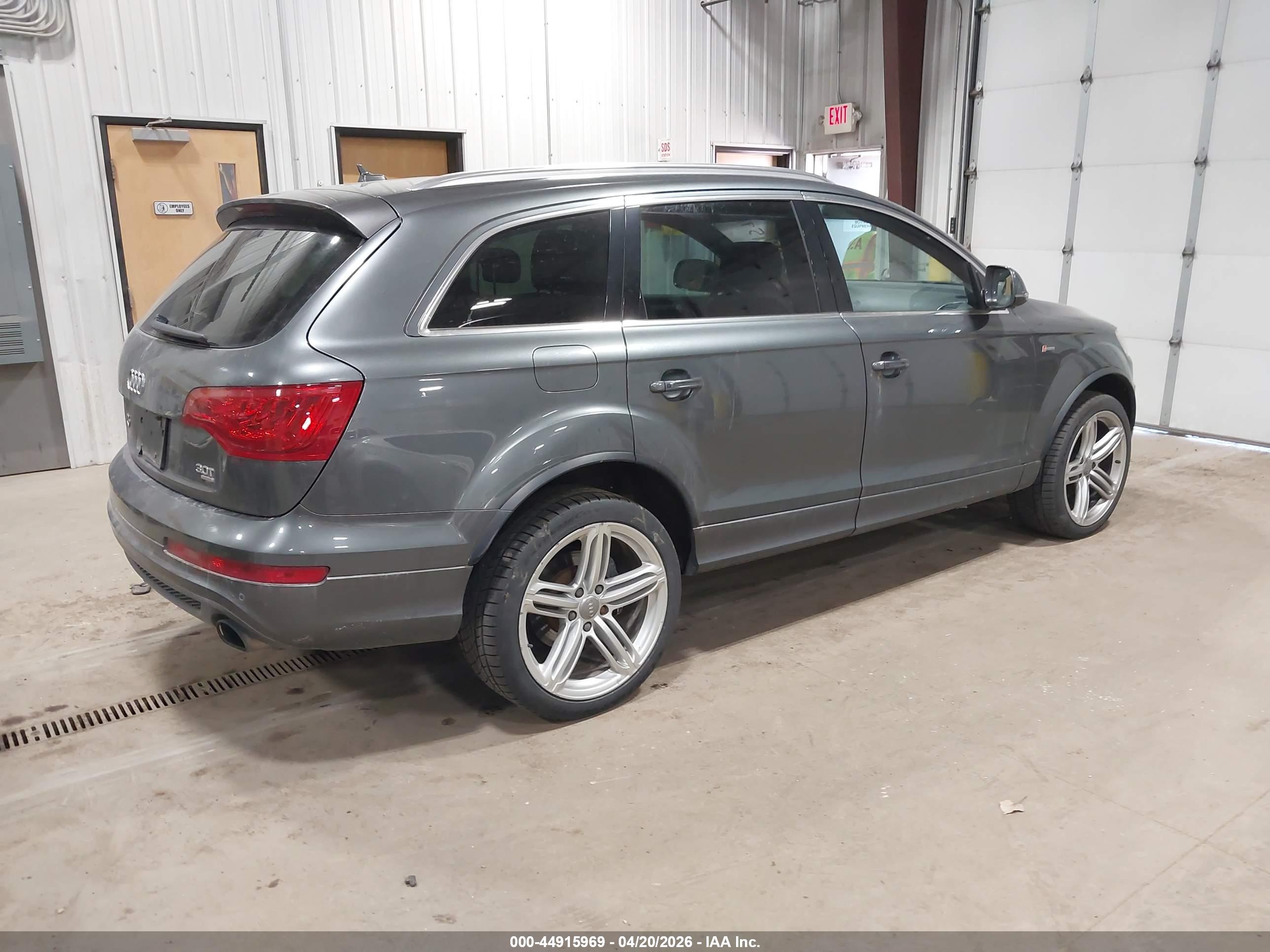 AUDI Q7 image 4