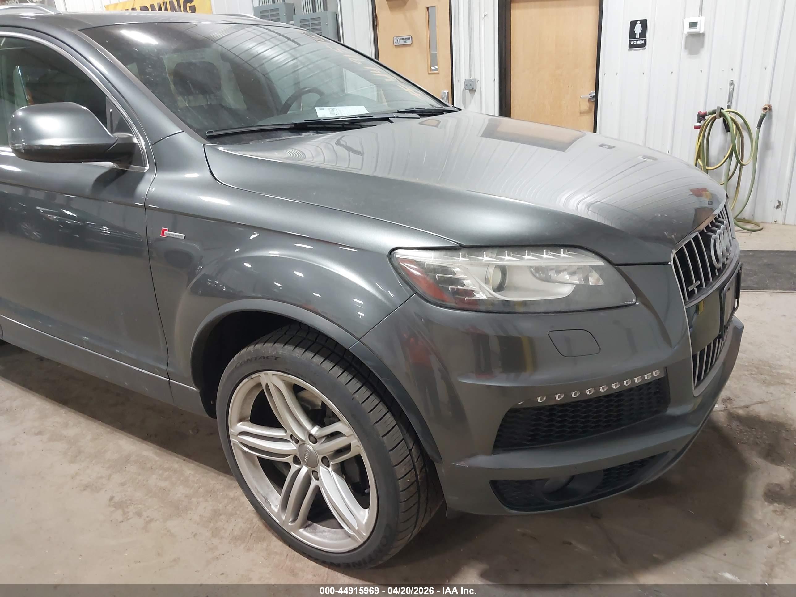 AUDI Q7 image 6