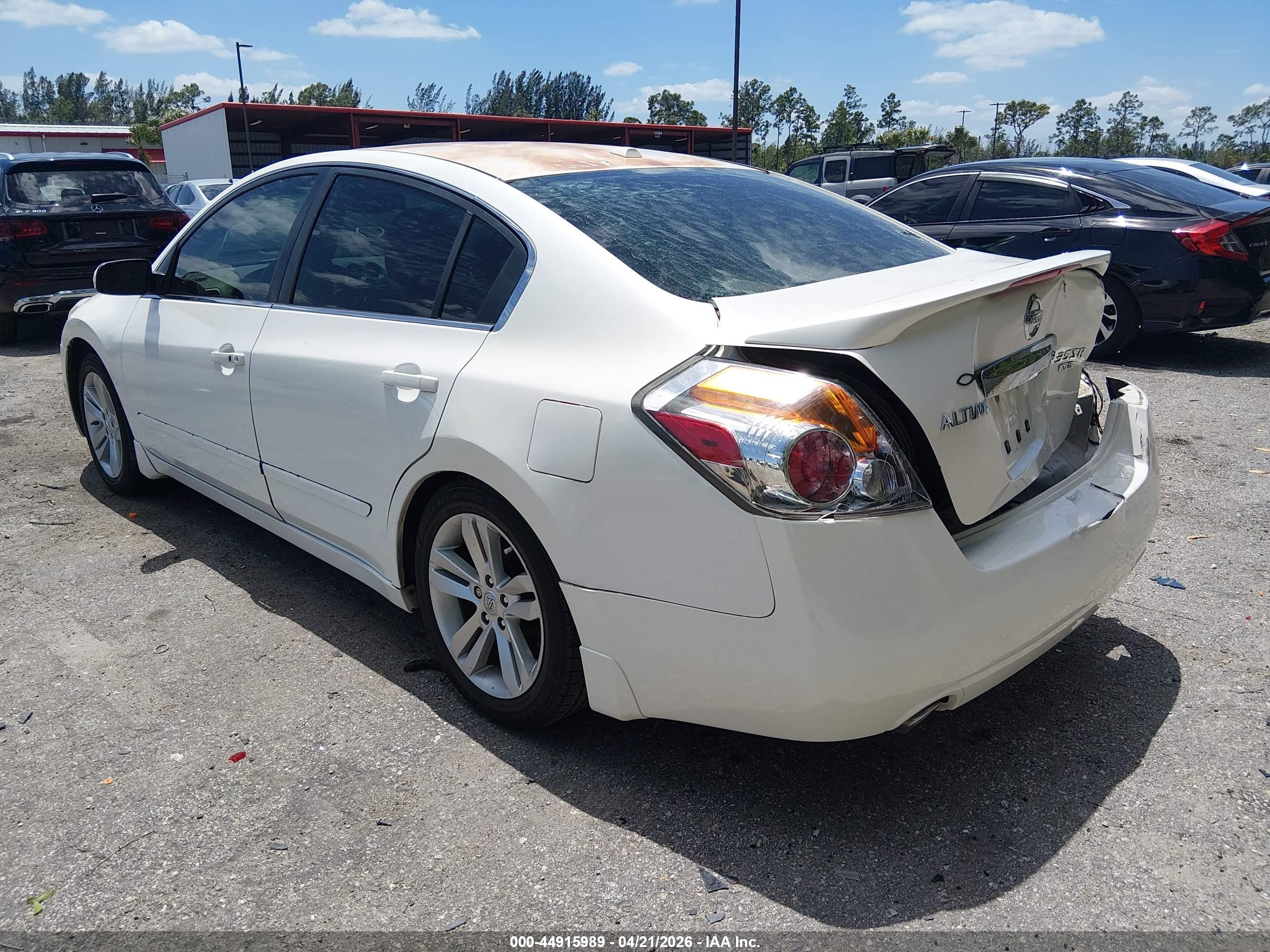 NISSAN ALTIMA image 3