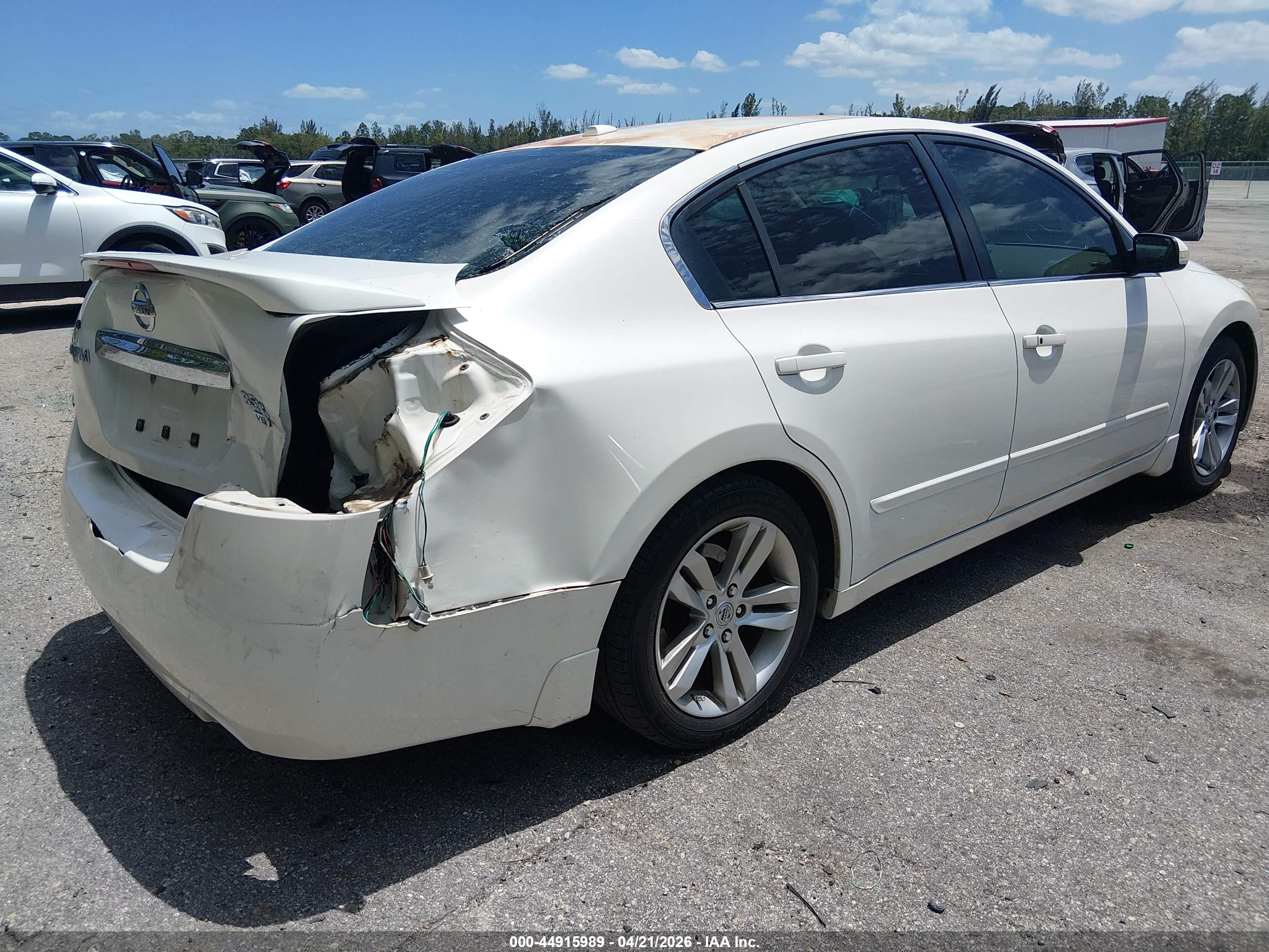 NISSAN ALTIMA image 4