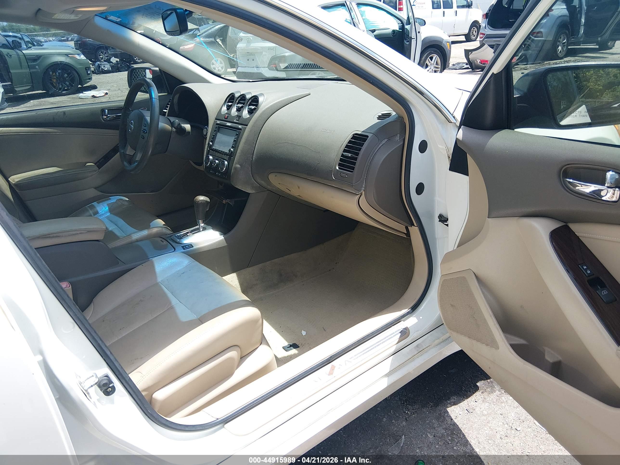 NISSAN ALTIMA image 5