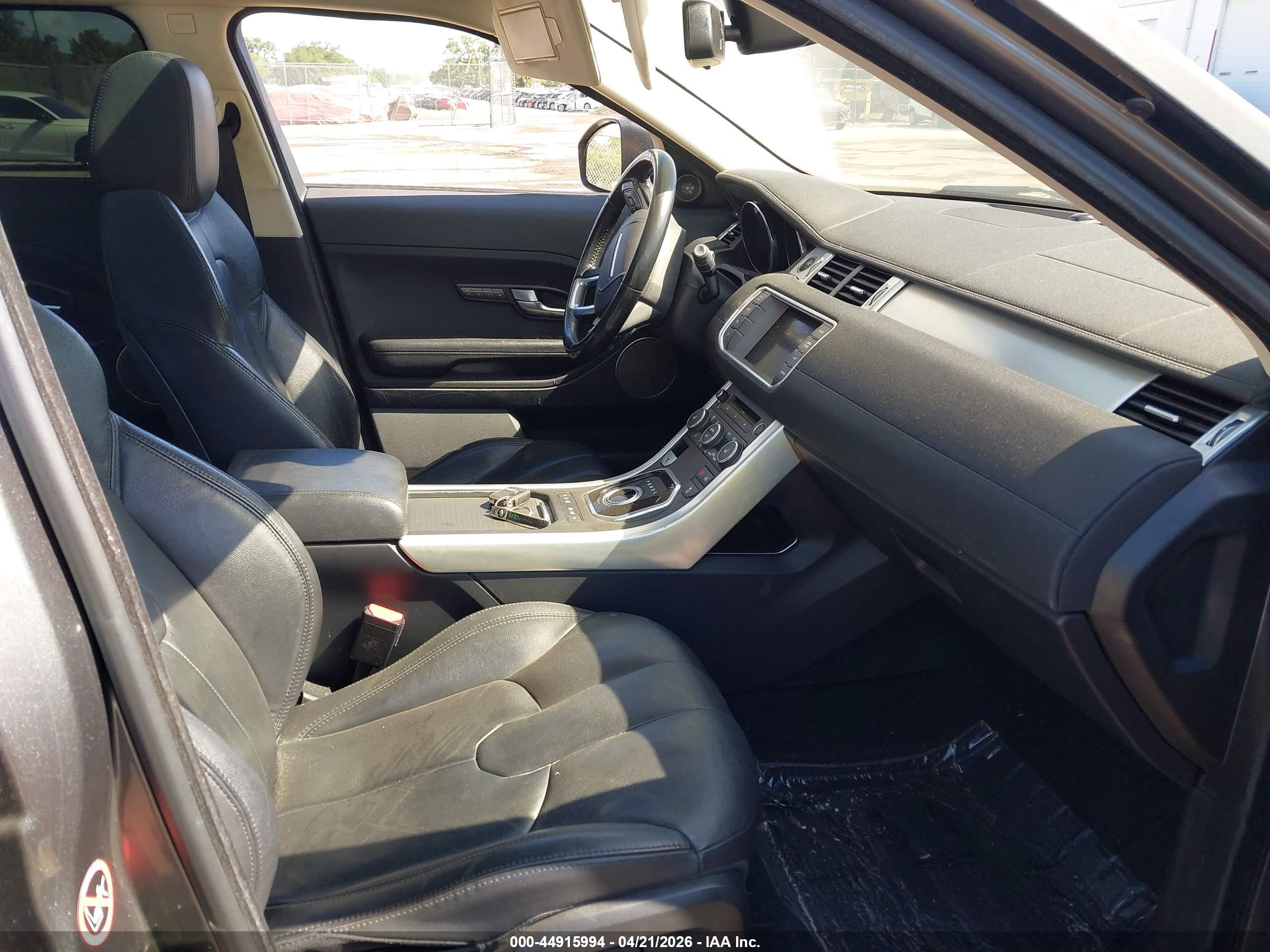 LAND ROVER image 5
