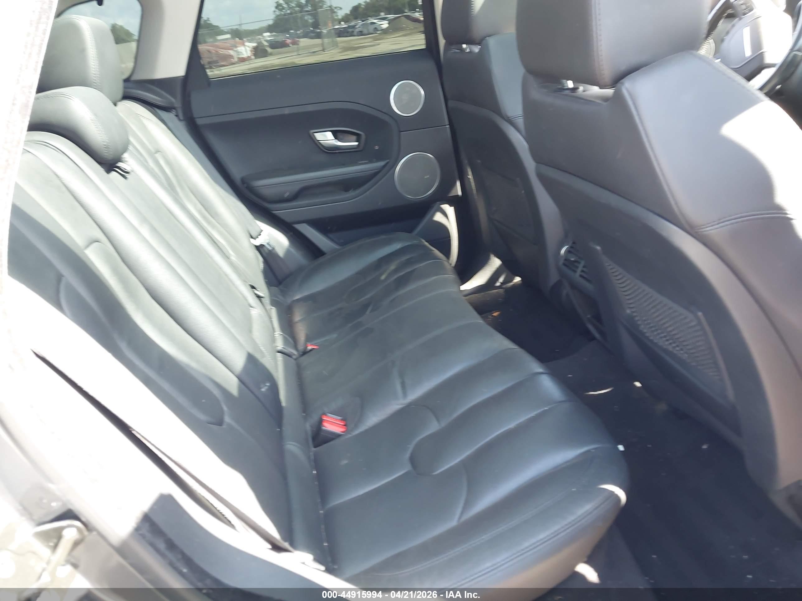 LAND ROVER image 8