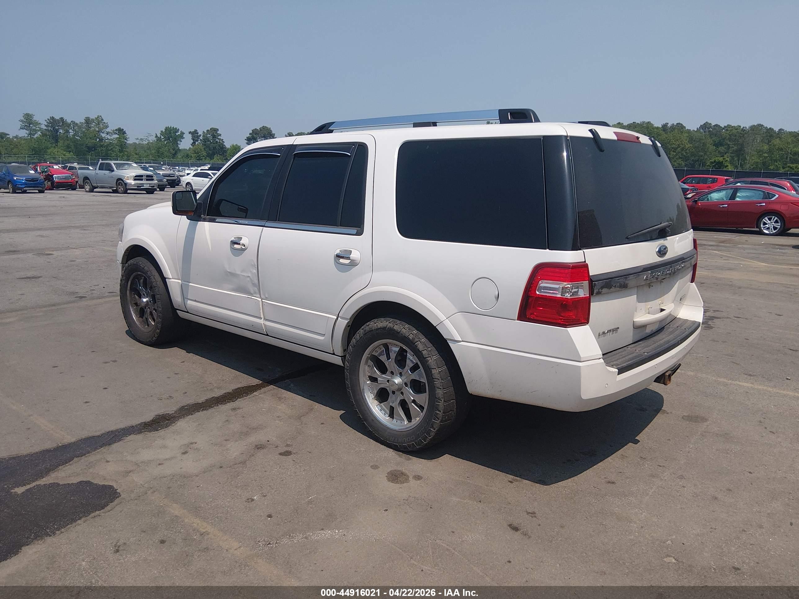FORD EXPEDITION image 3