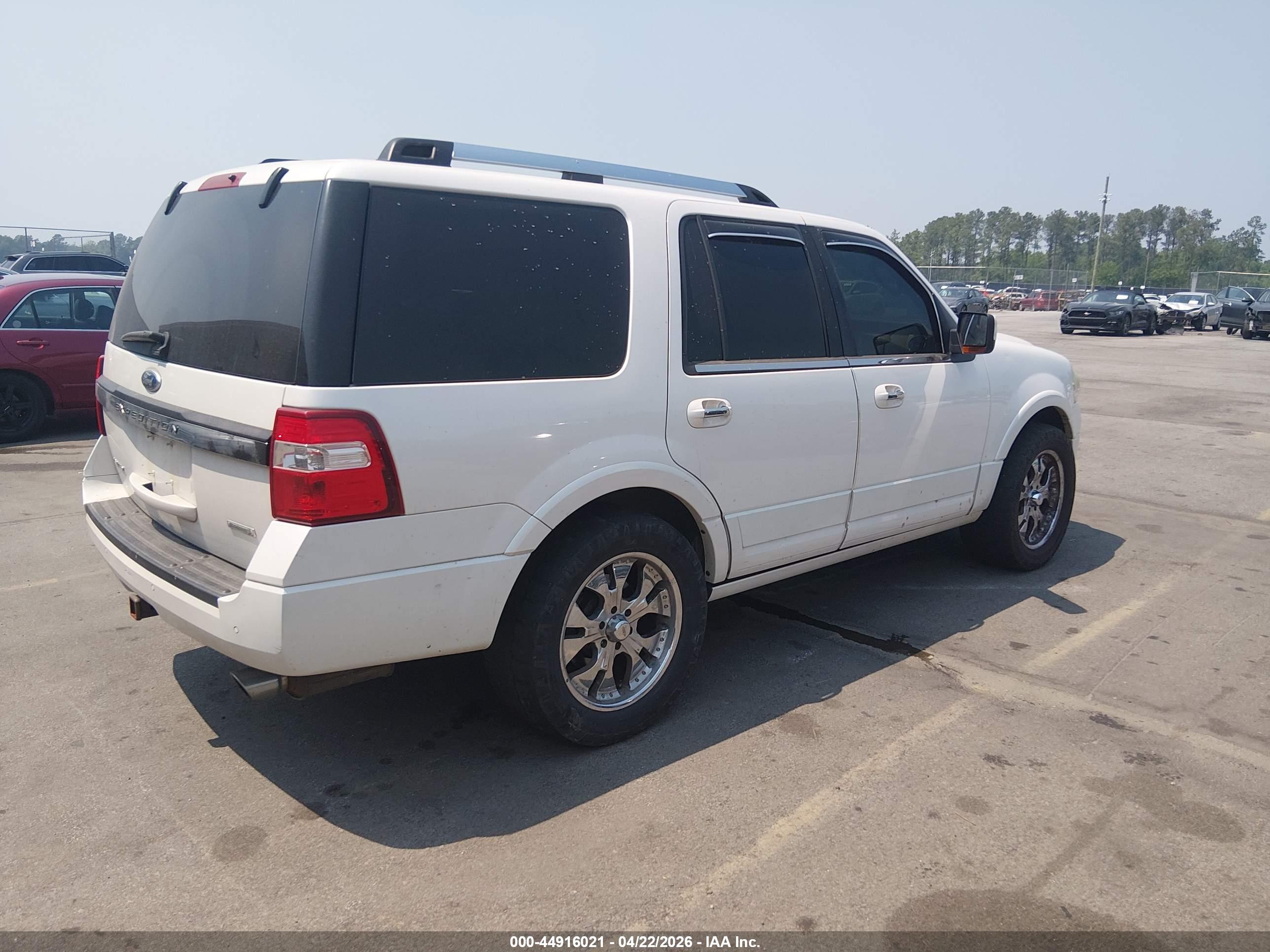 FORD EXPEDITION image 4