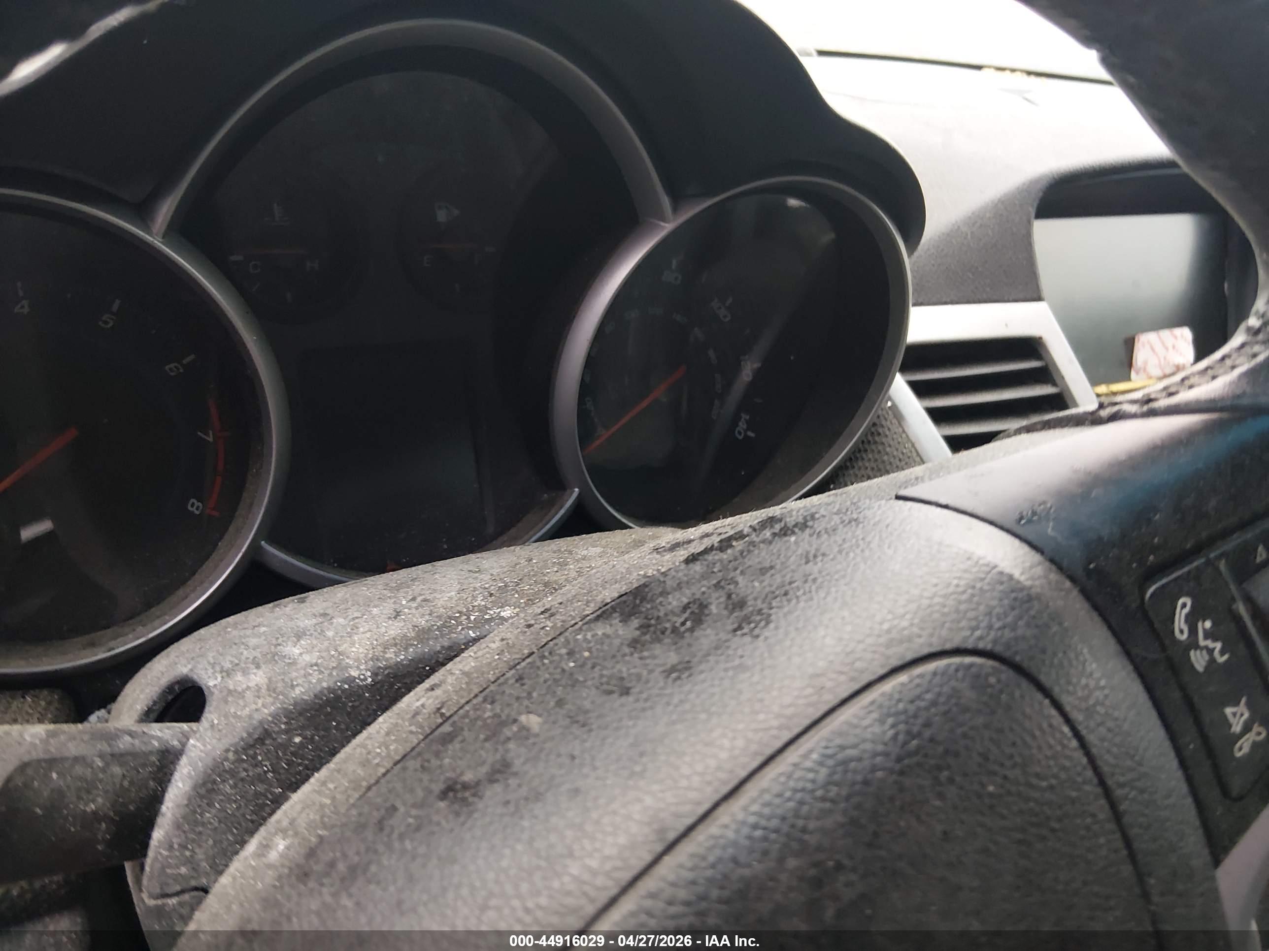 CHEVROLET CRUZE image 7
