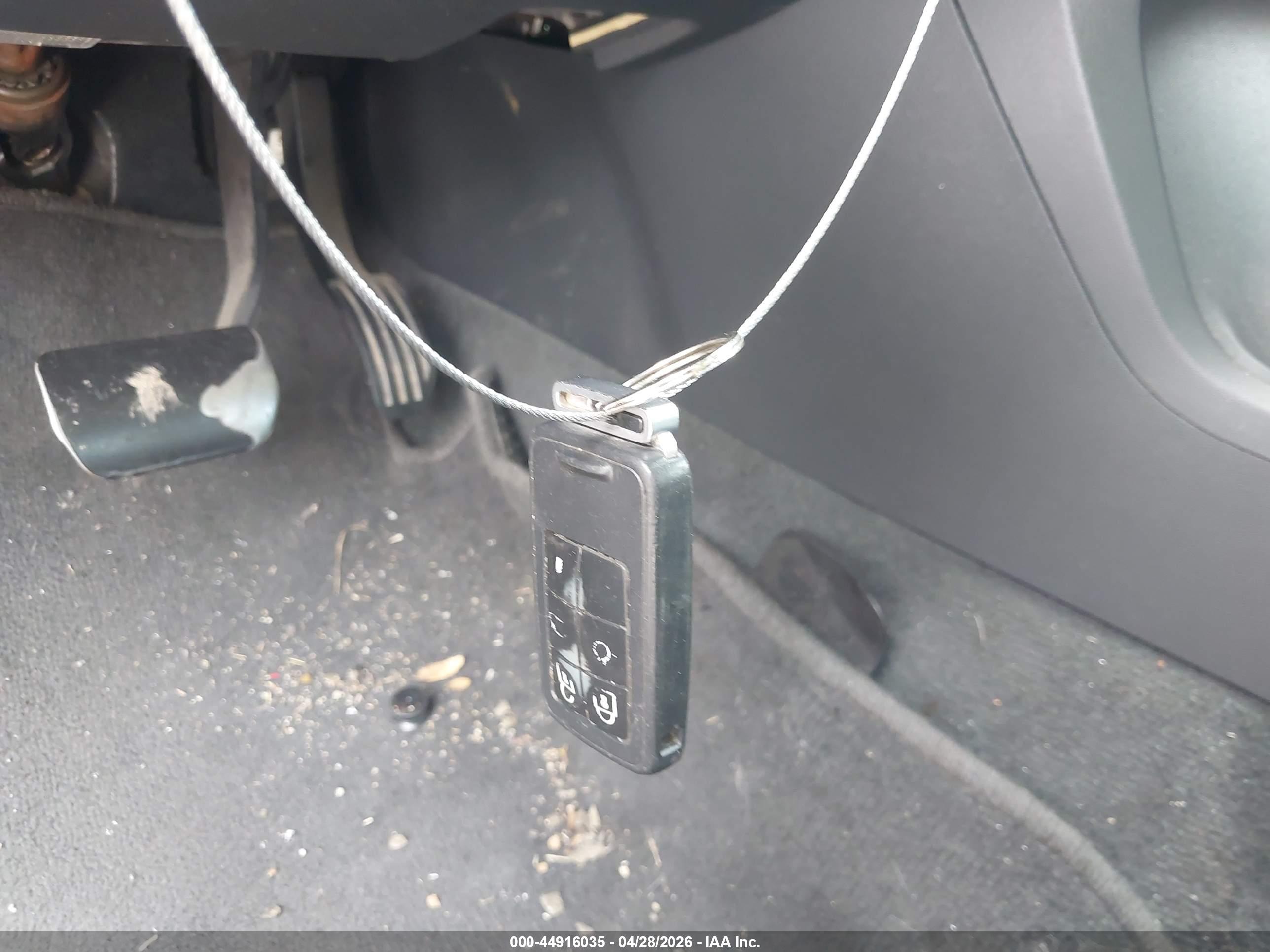 VOLVO S80 image 11