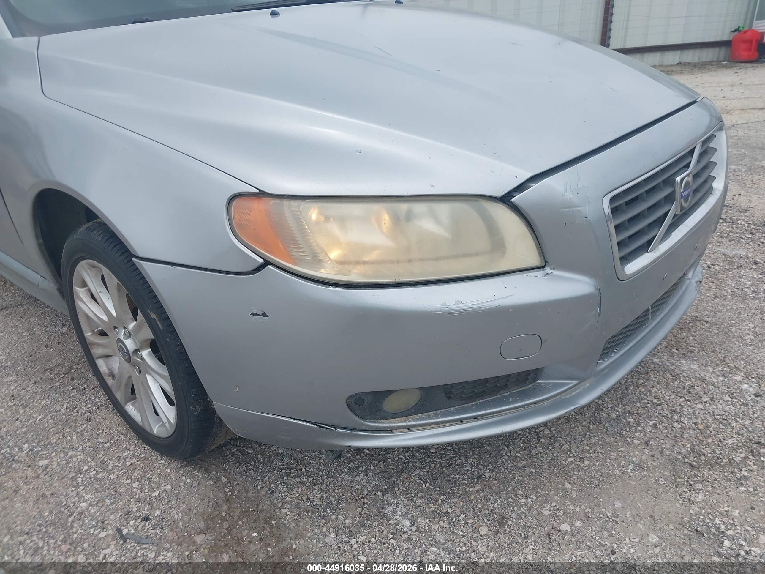 VOLVO S80 image 6