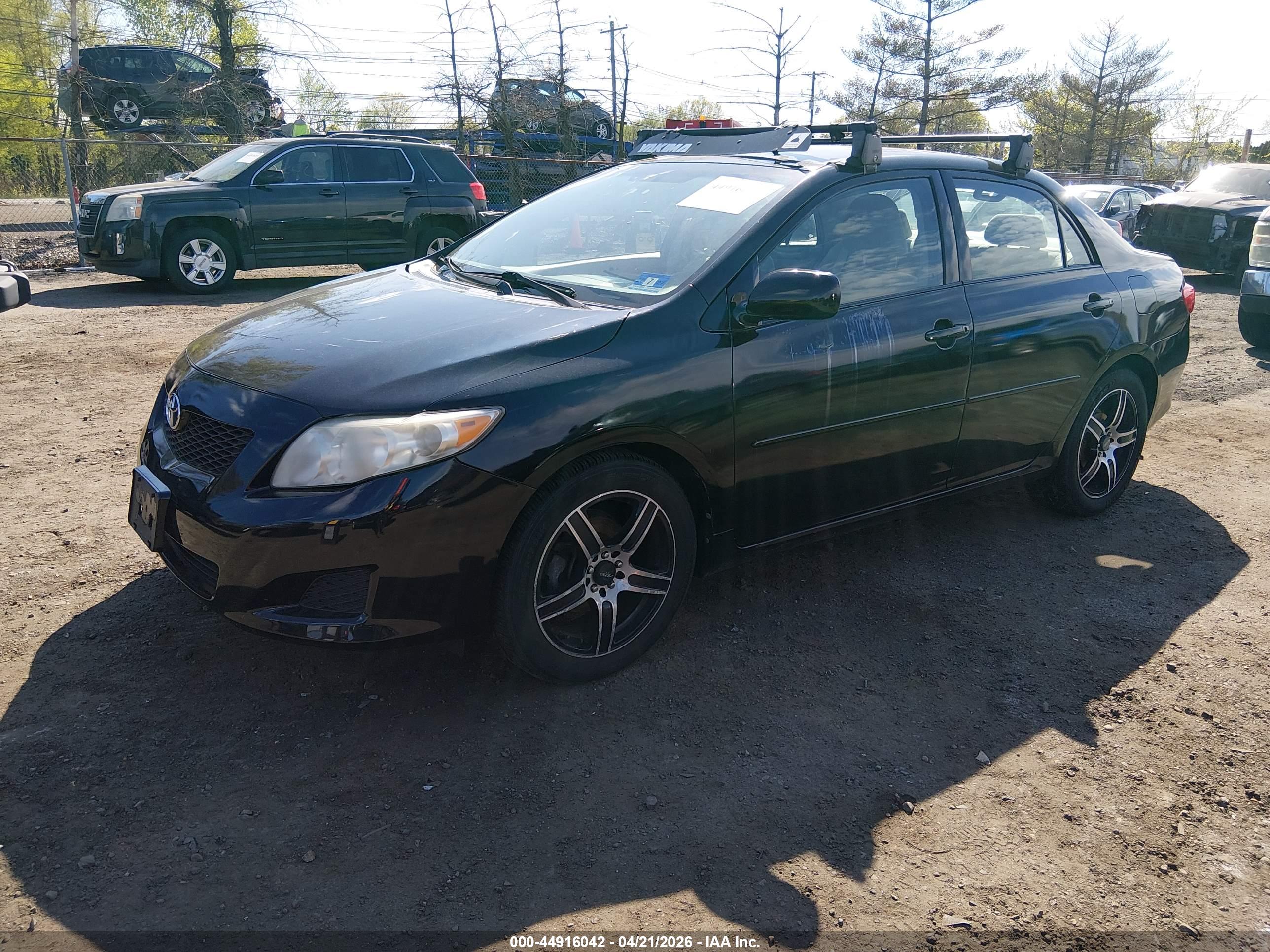 TOYOTA COROLLA image 2