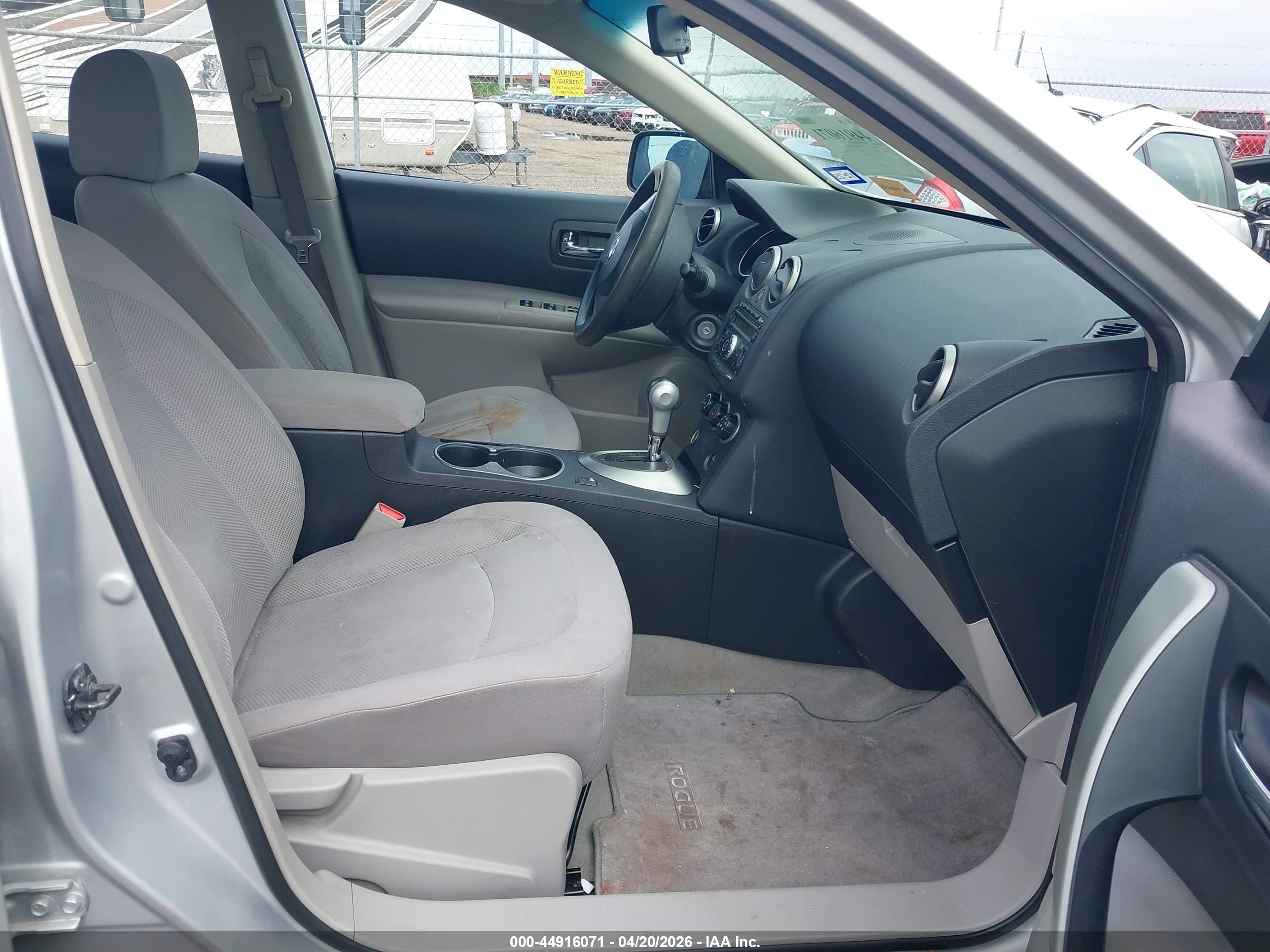 NISSAN ROGUE image 5