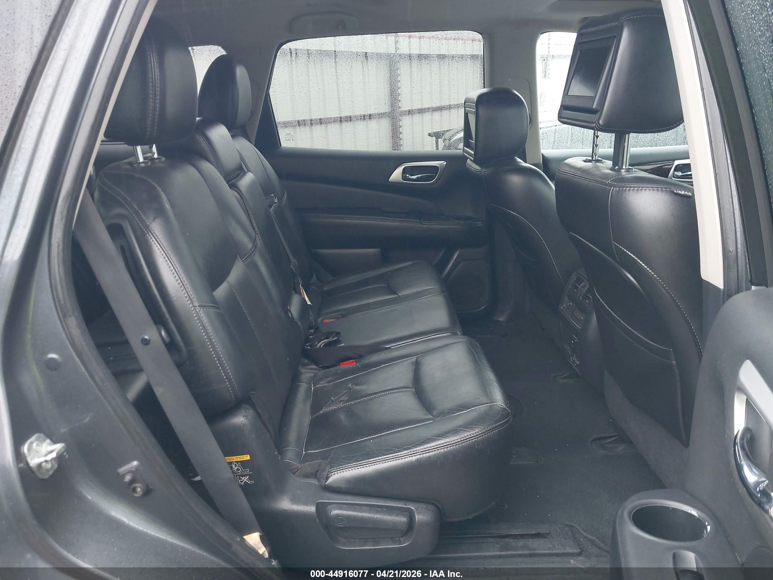 NISSAN PATHFINDER image 8