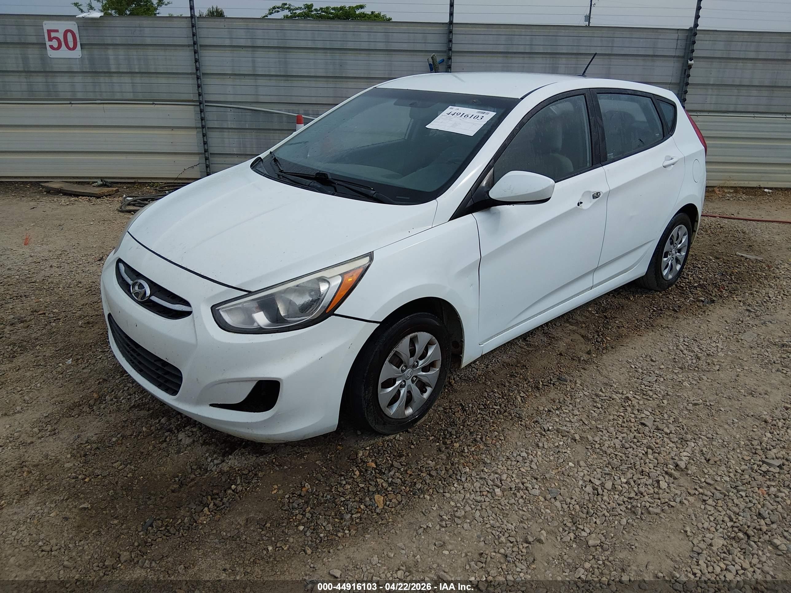 HYUNDAI ACCENT image 2