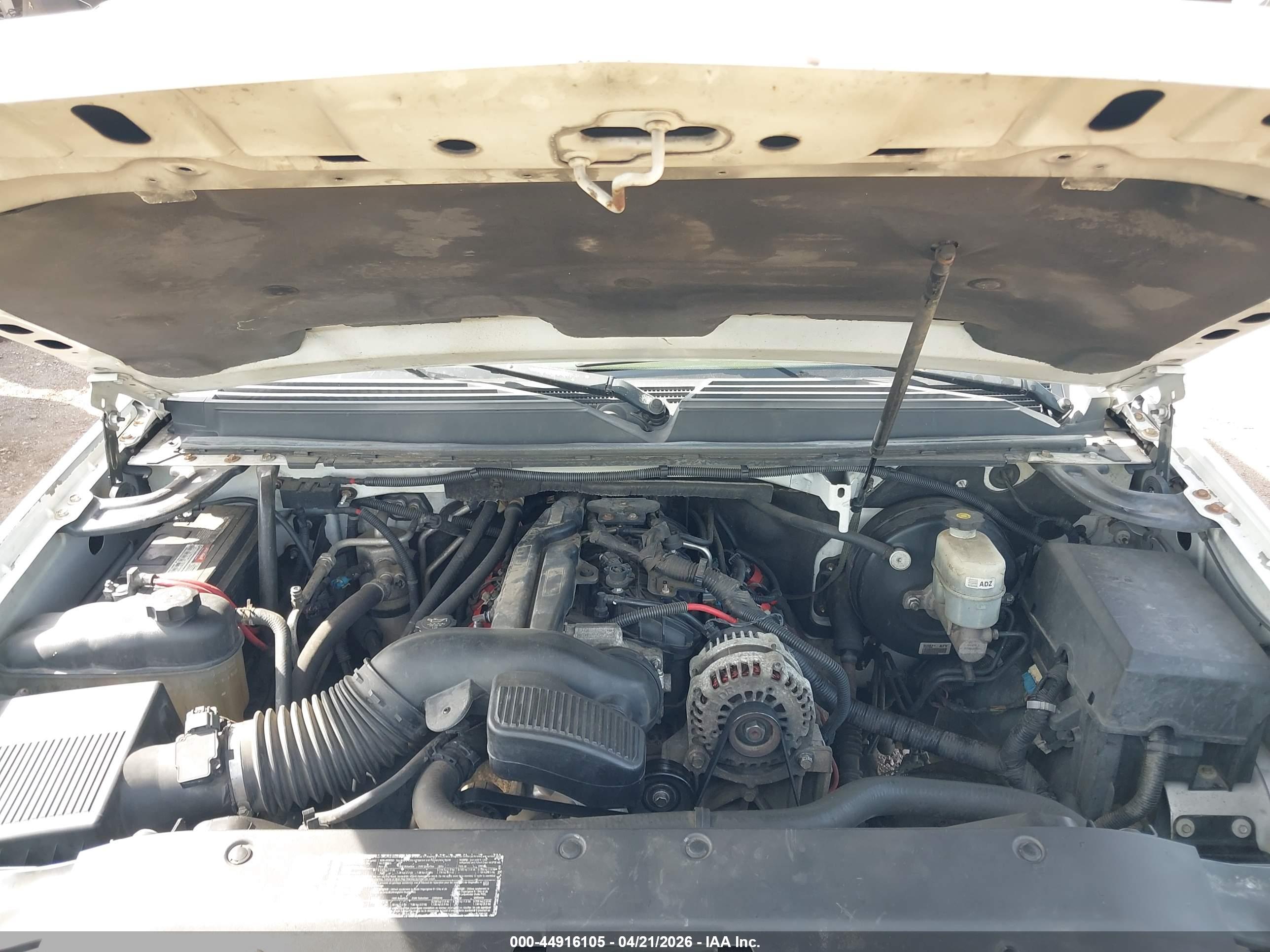 CHEVROLET TAHOE image 10