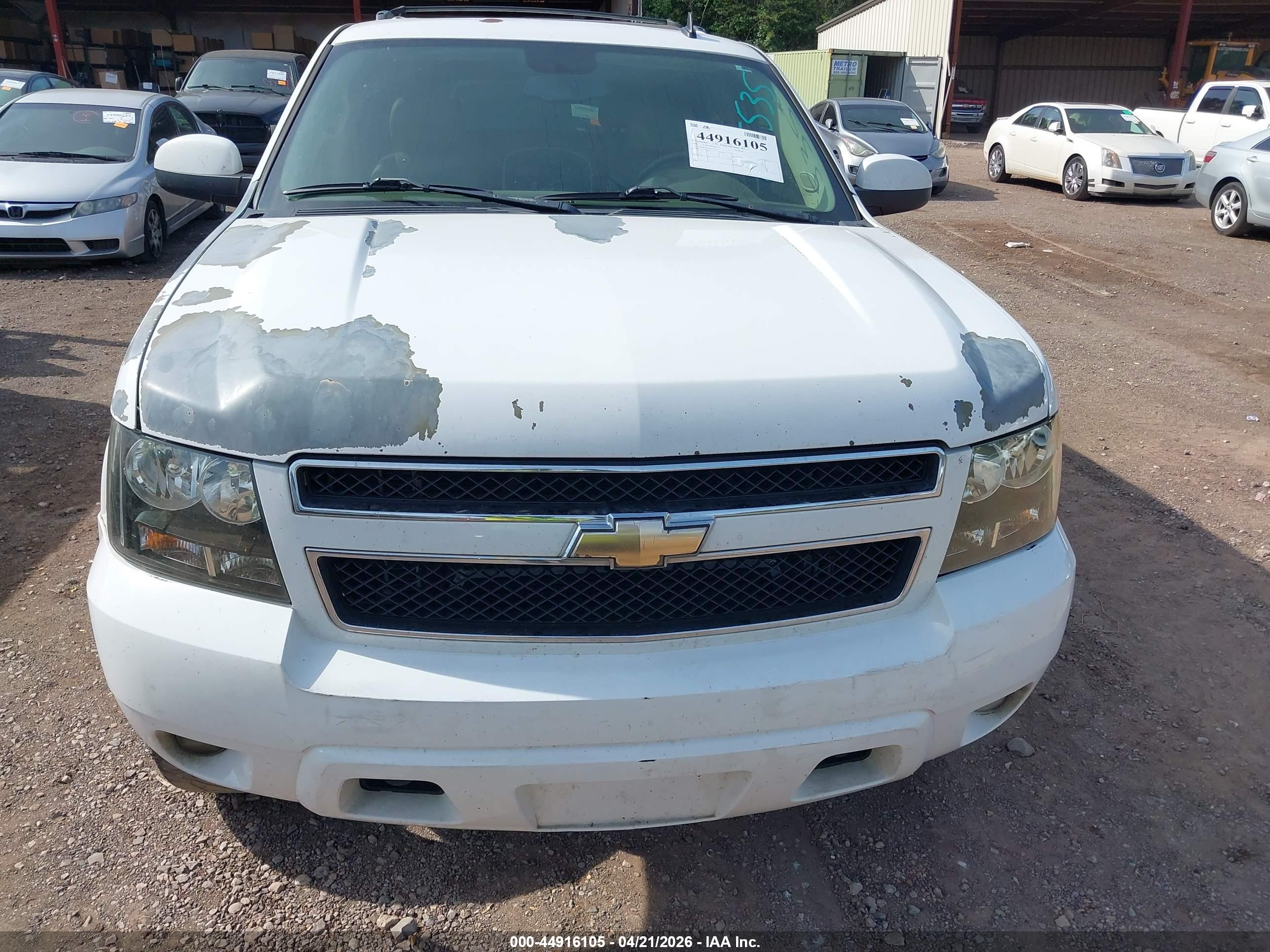 CHEVROLET TAHOE image 6