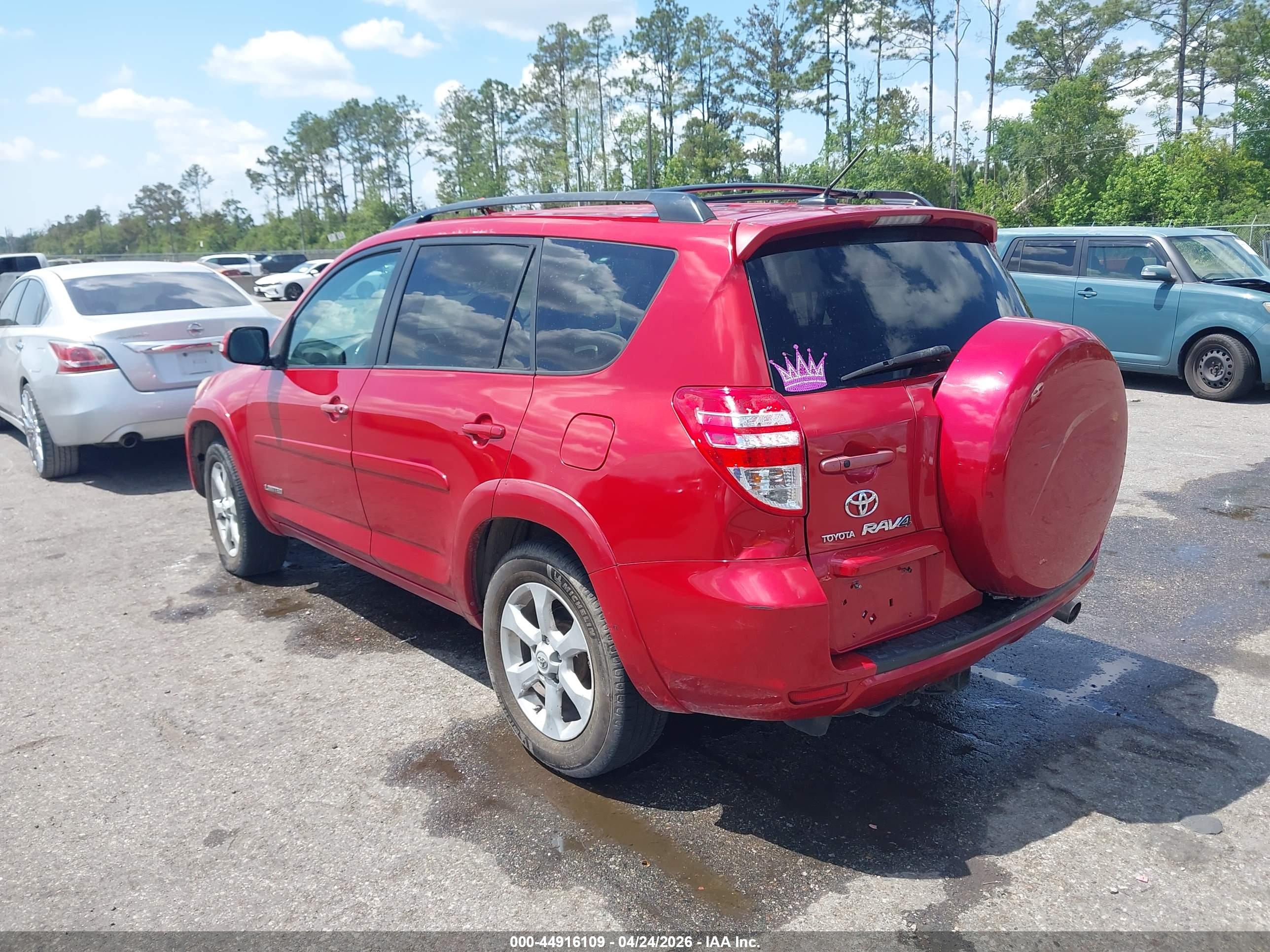 TOYOTA RAV4 image 3