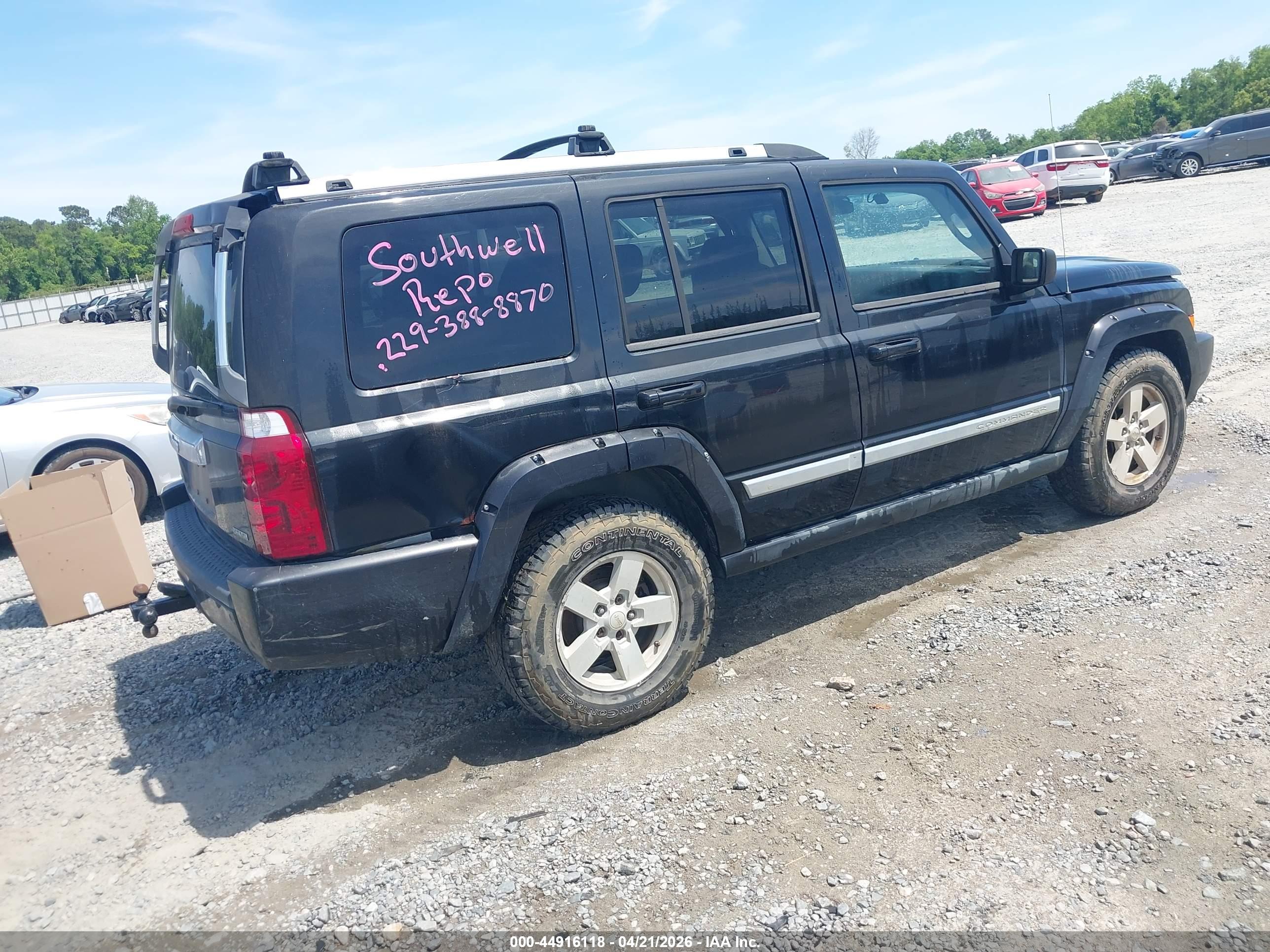 JEEP COMMANDER image 4