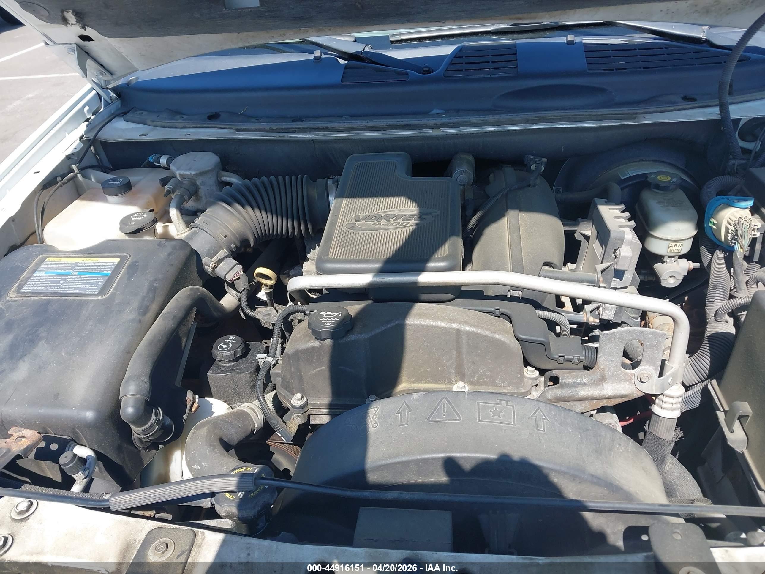 GMC ENVOY image 10