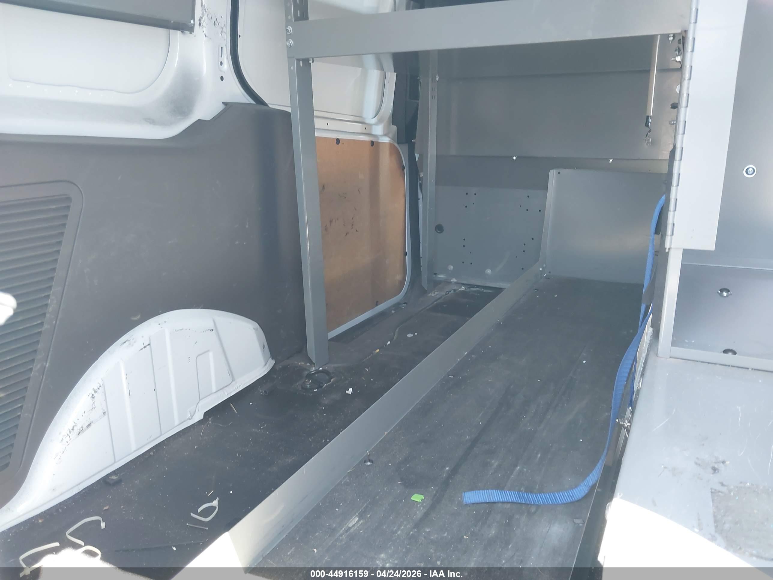 FORD TRANSIT image 8