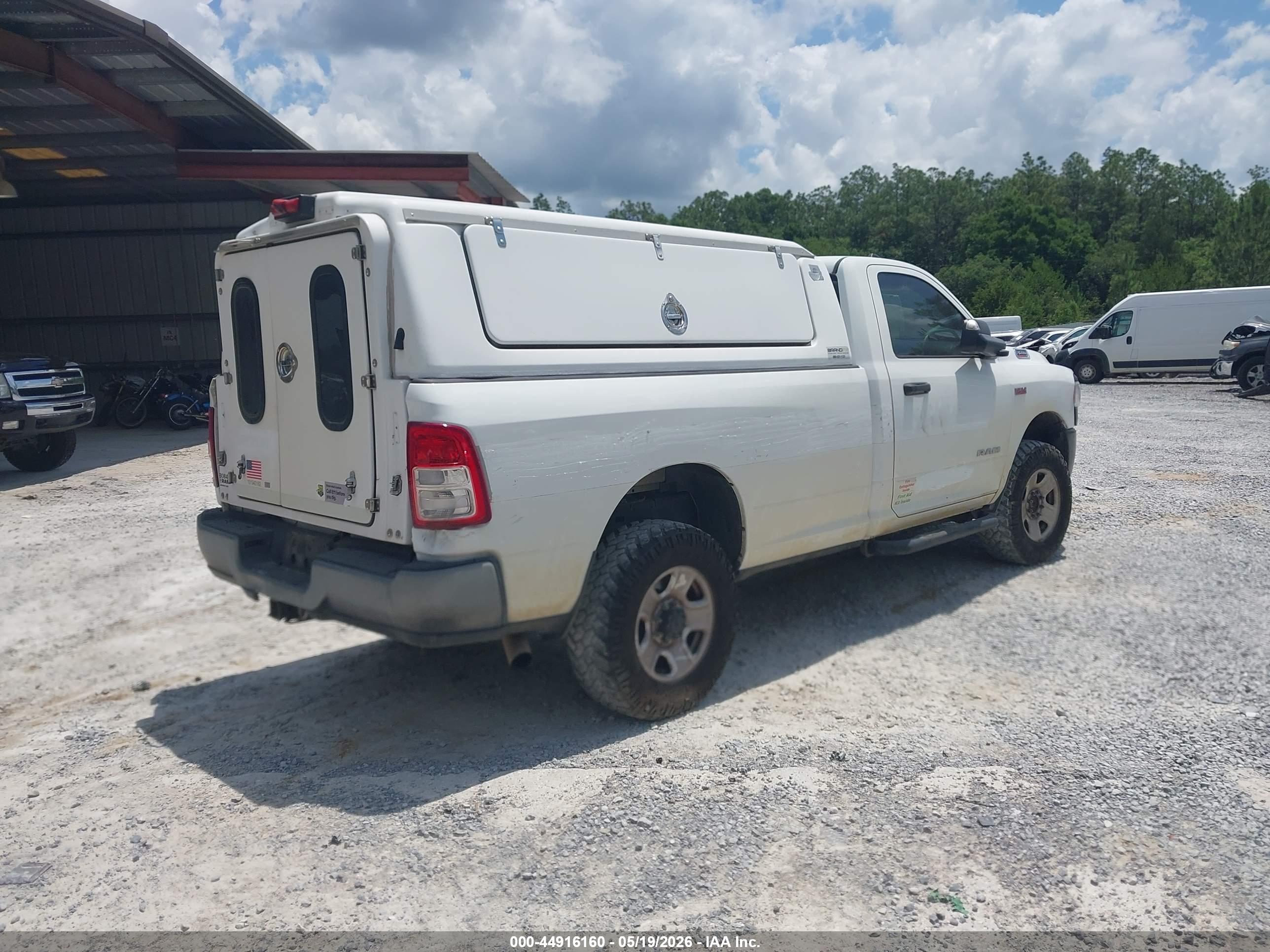 RAM 2500 image 4
