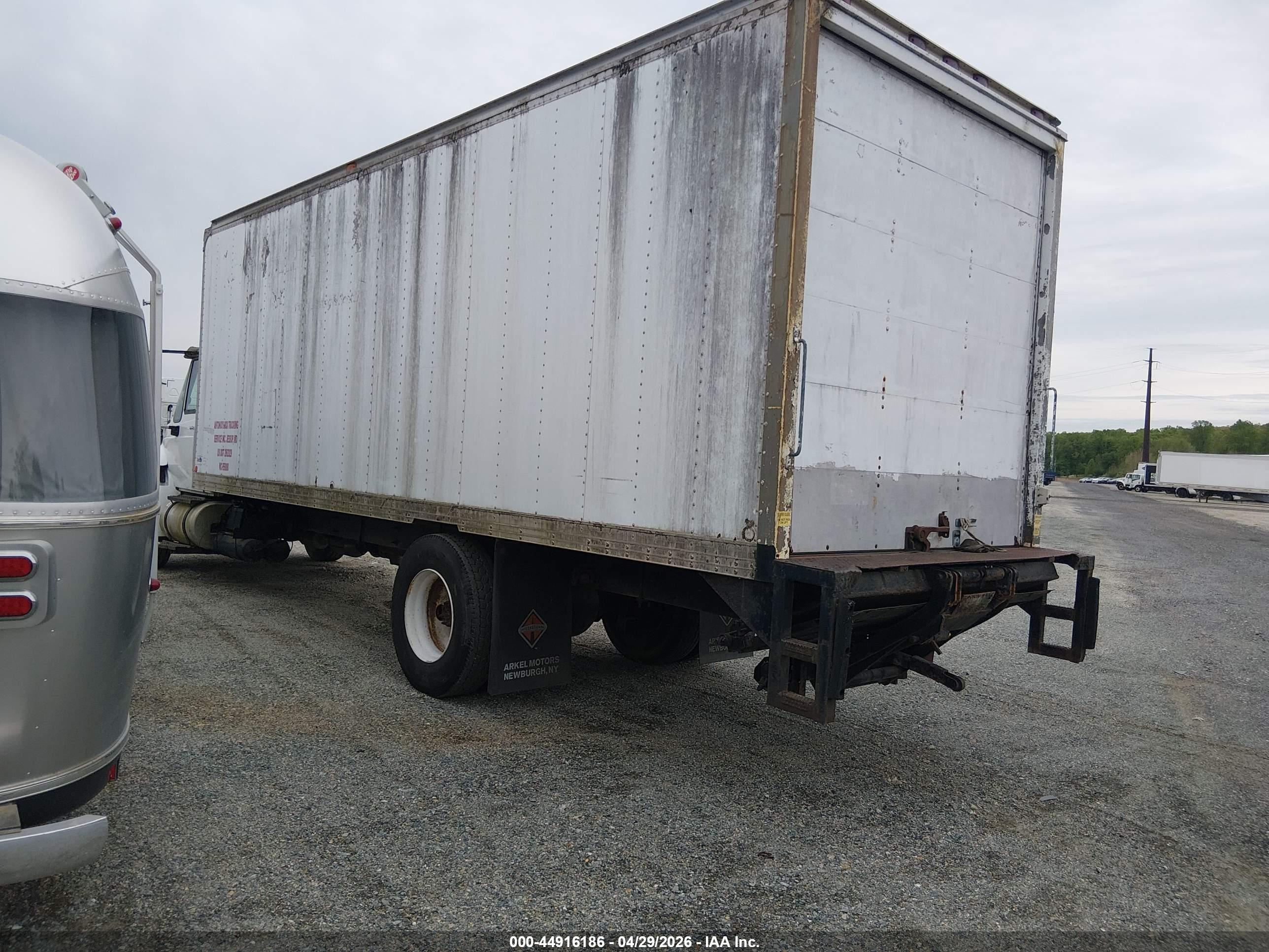 INTERNATIONAL 4000 image 3