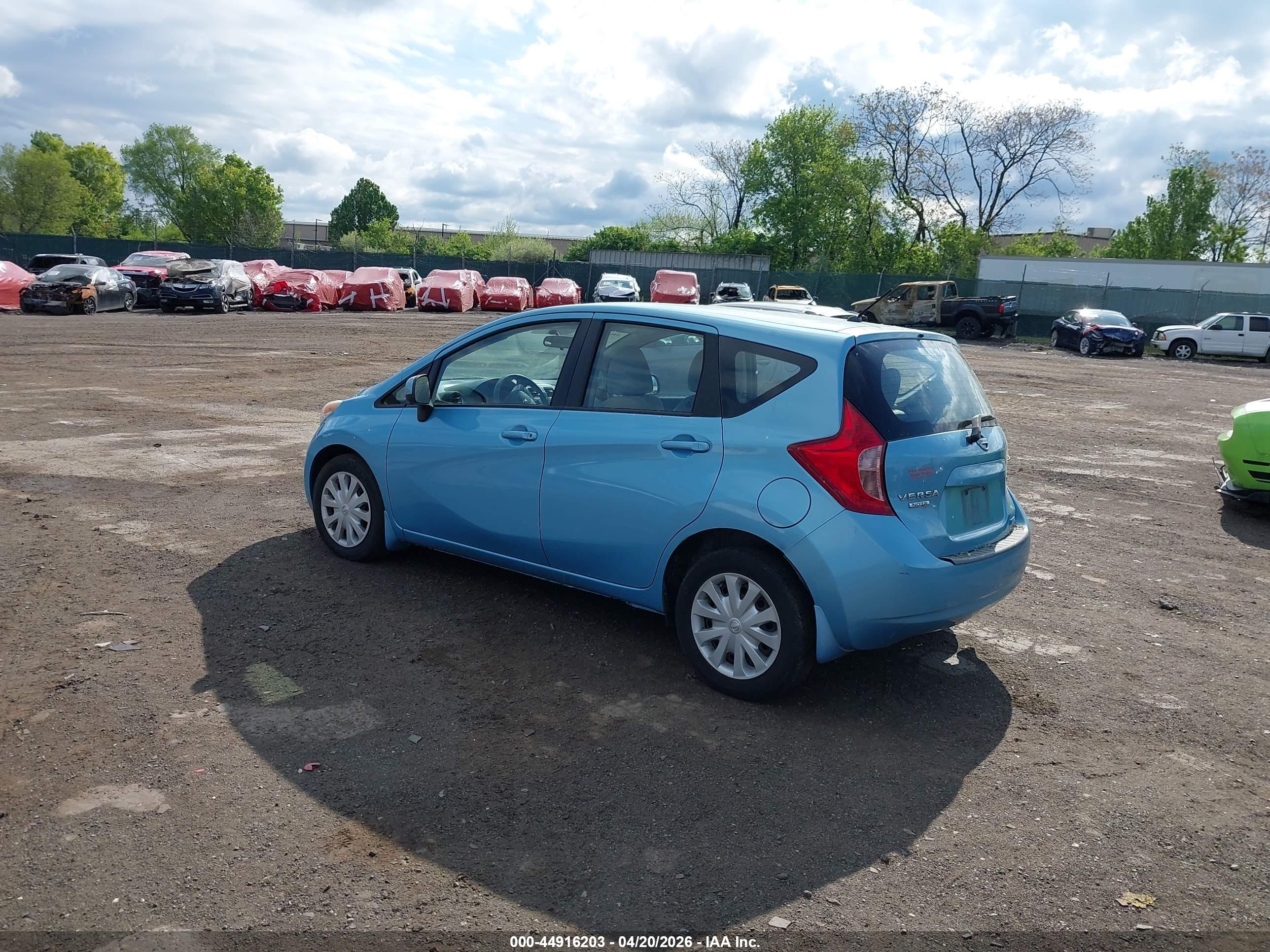 NISSAN VERSA image 3