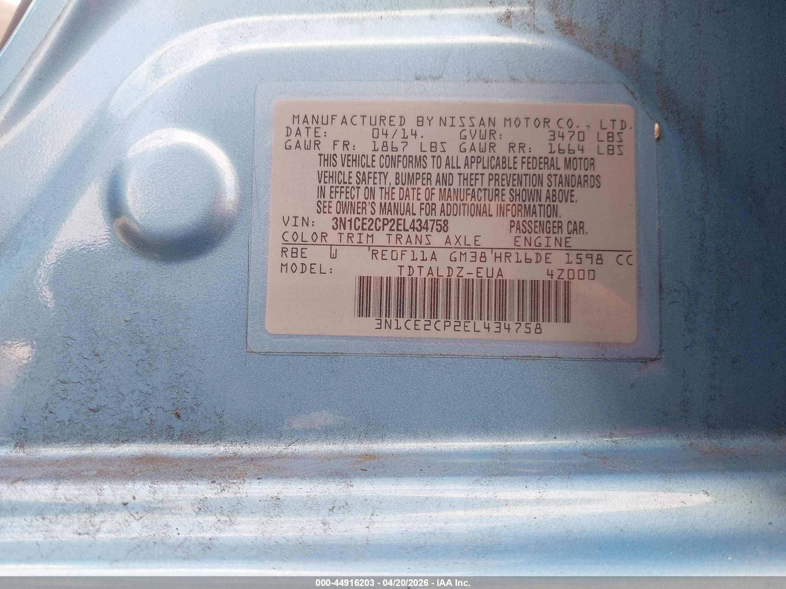 NISSAN VERSA image 9