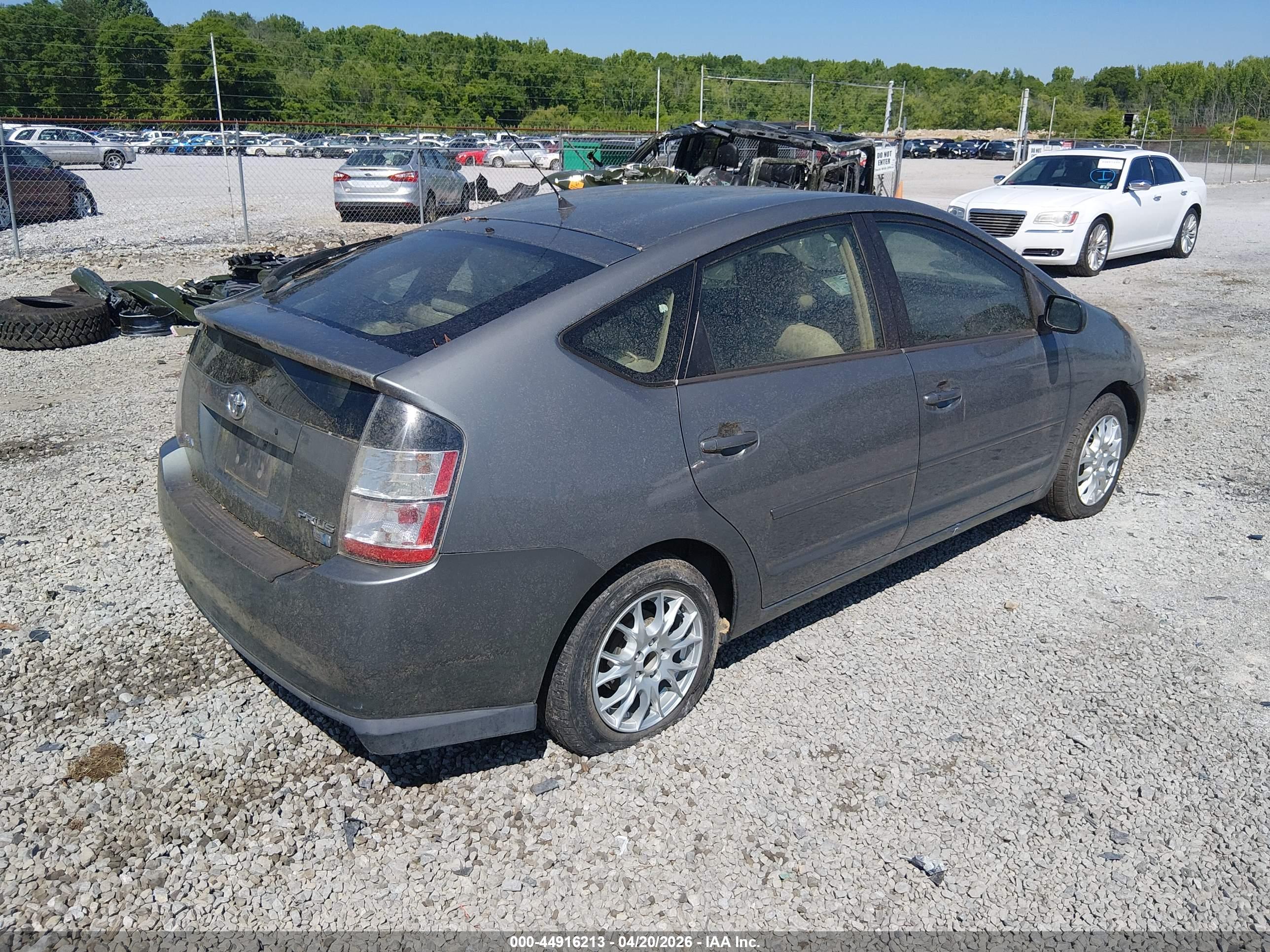 TOYOTA PRIUS image 4