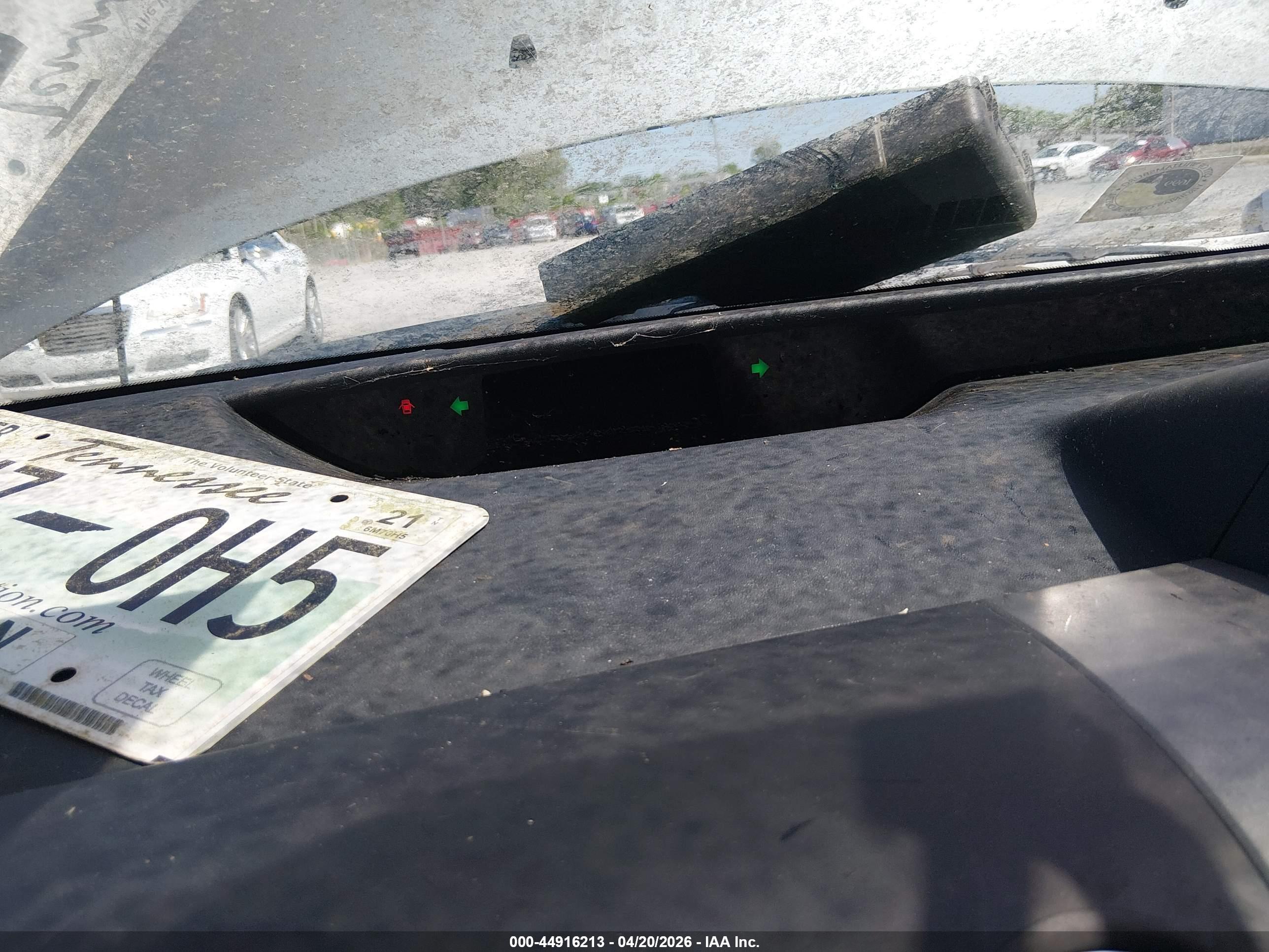 TOYOTA PRIUS image 7