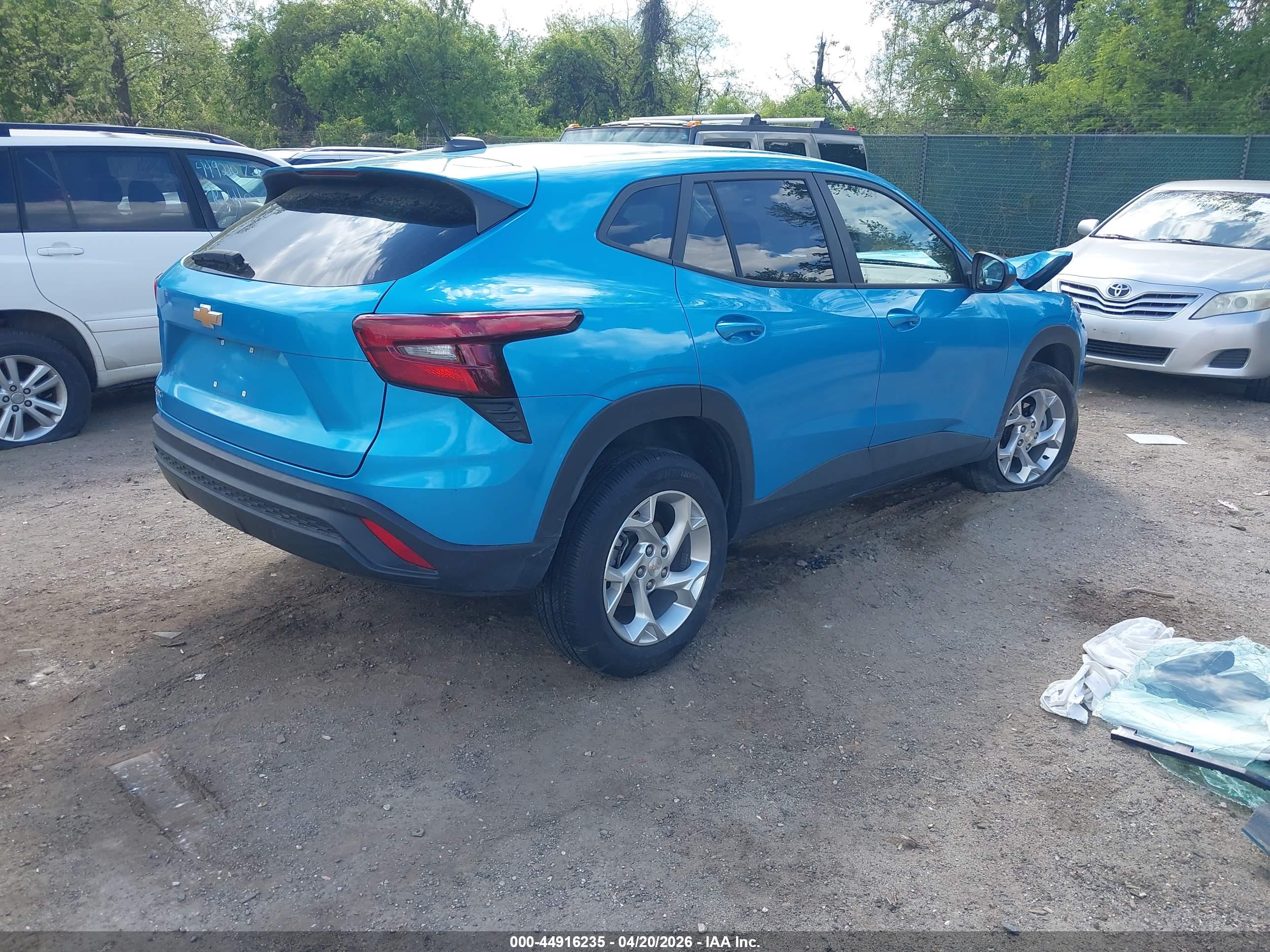 CHEVROLET TRAX image 4