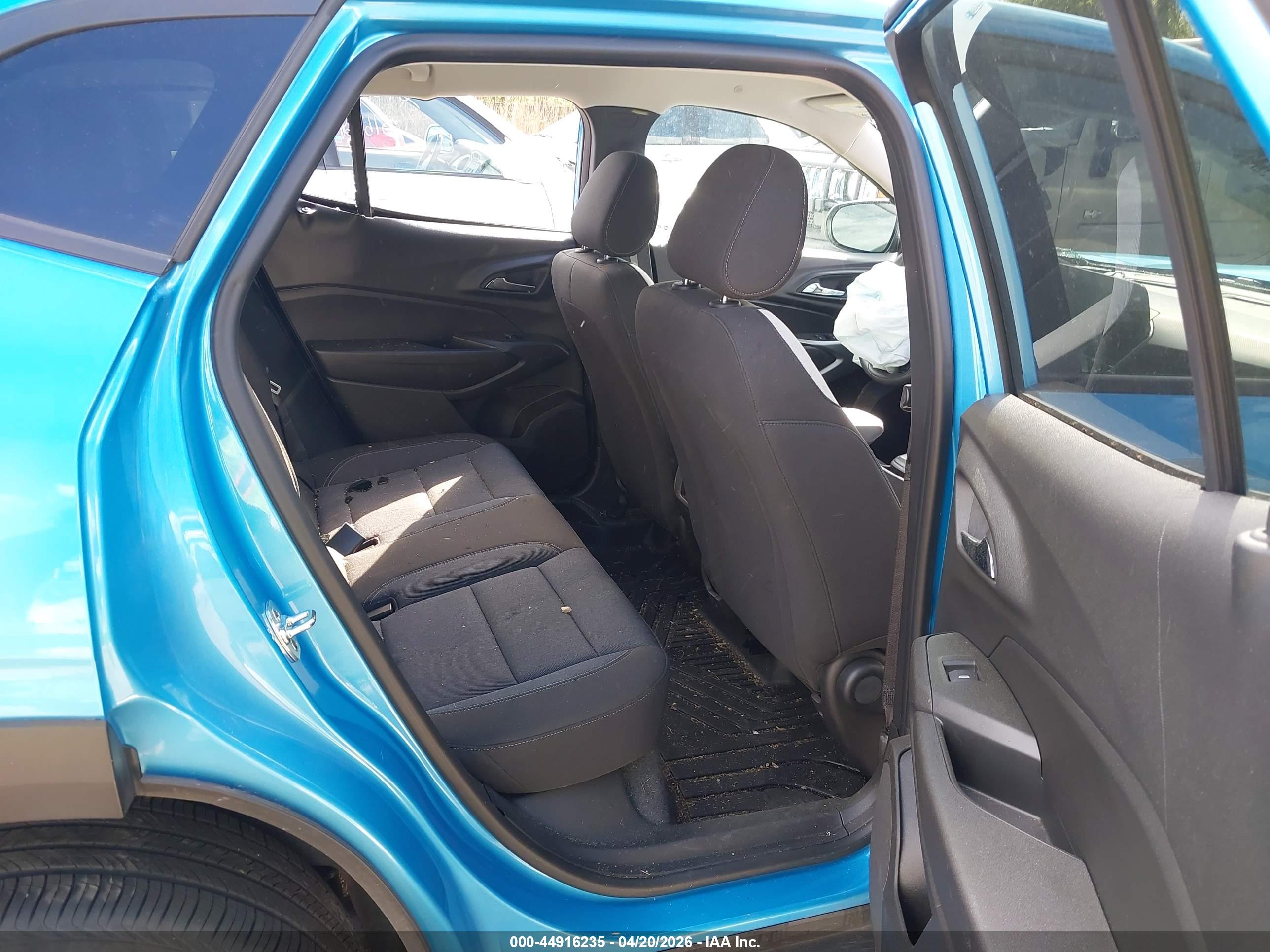 CHEVROLET TRAX image 8