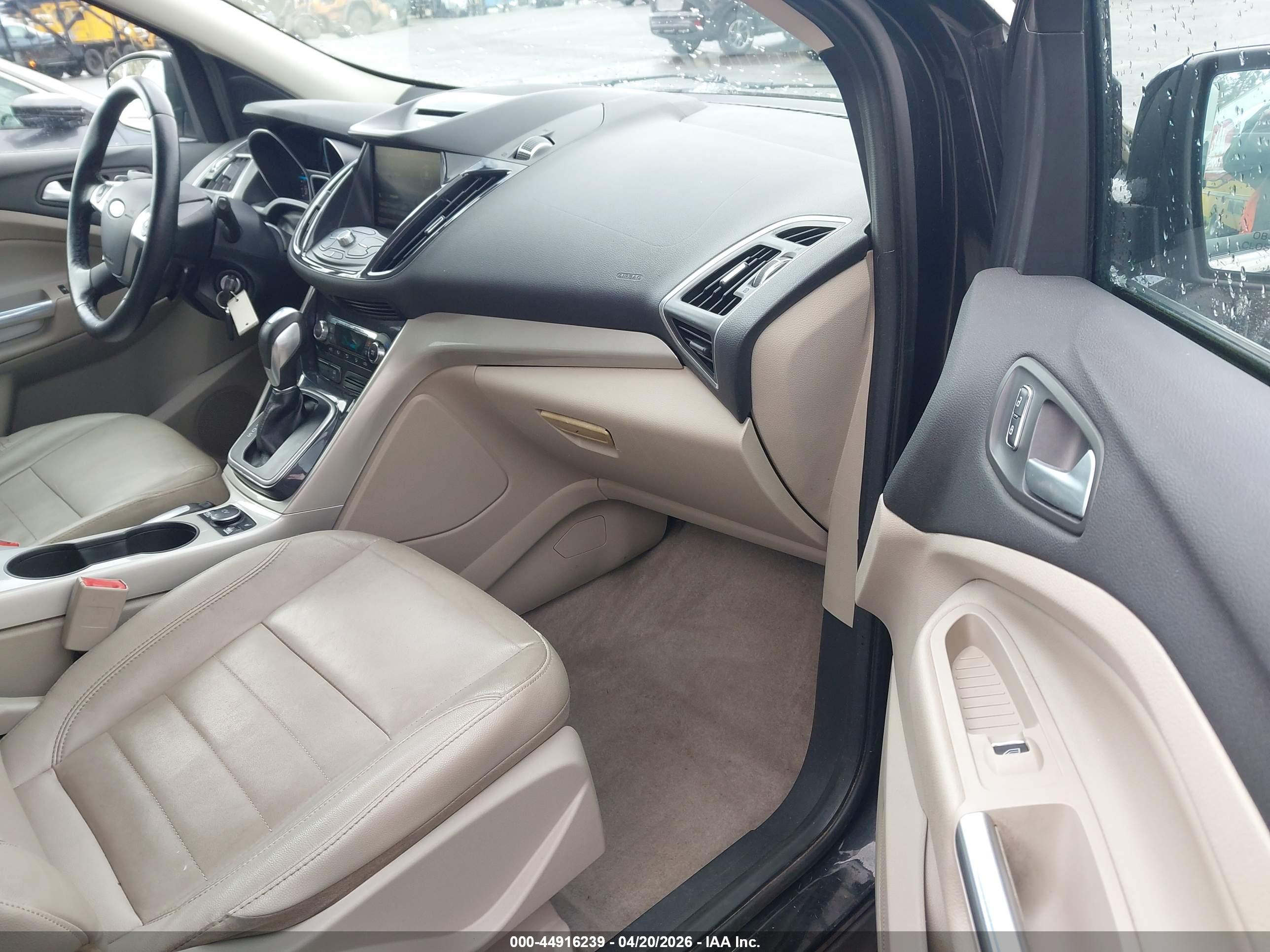 FORD ESCAPE image 5