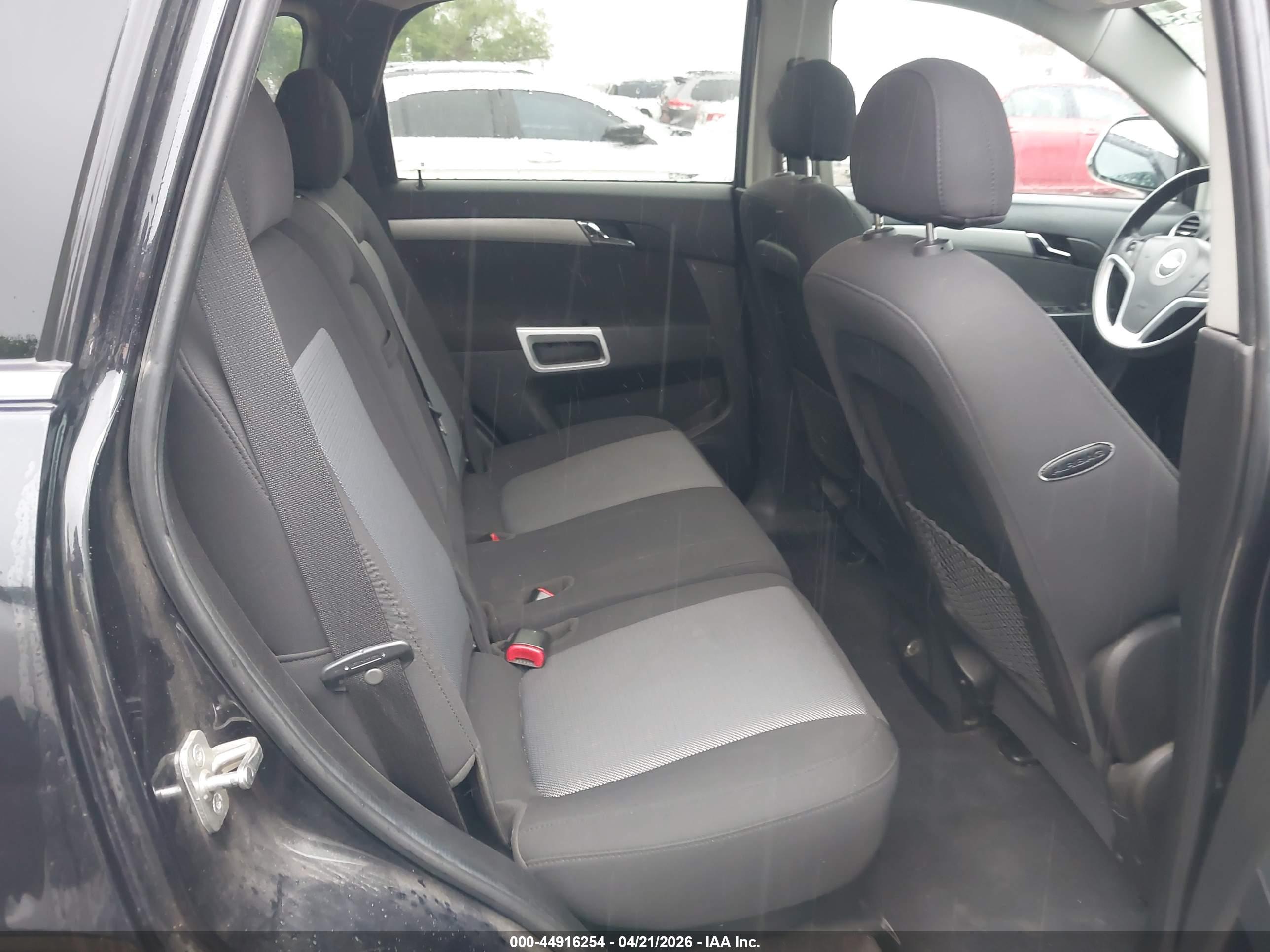 CHEVROLET CAPTIVA image 8