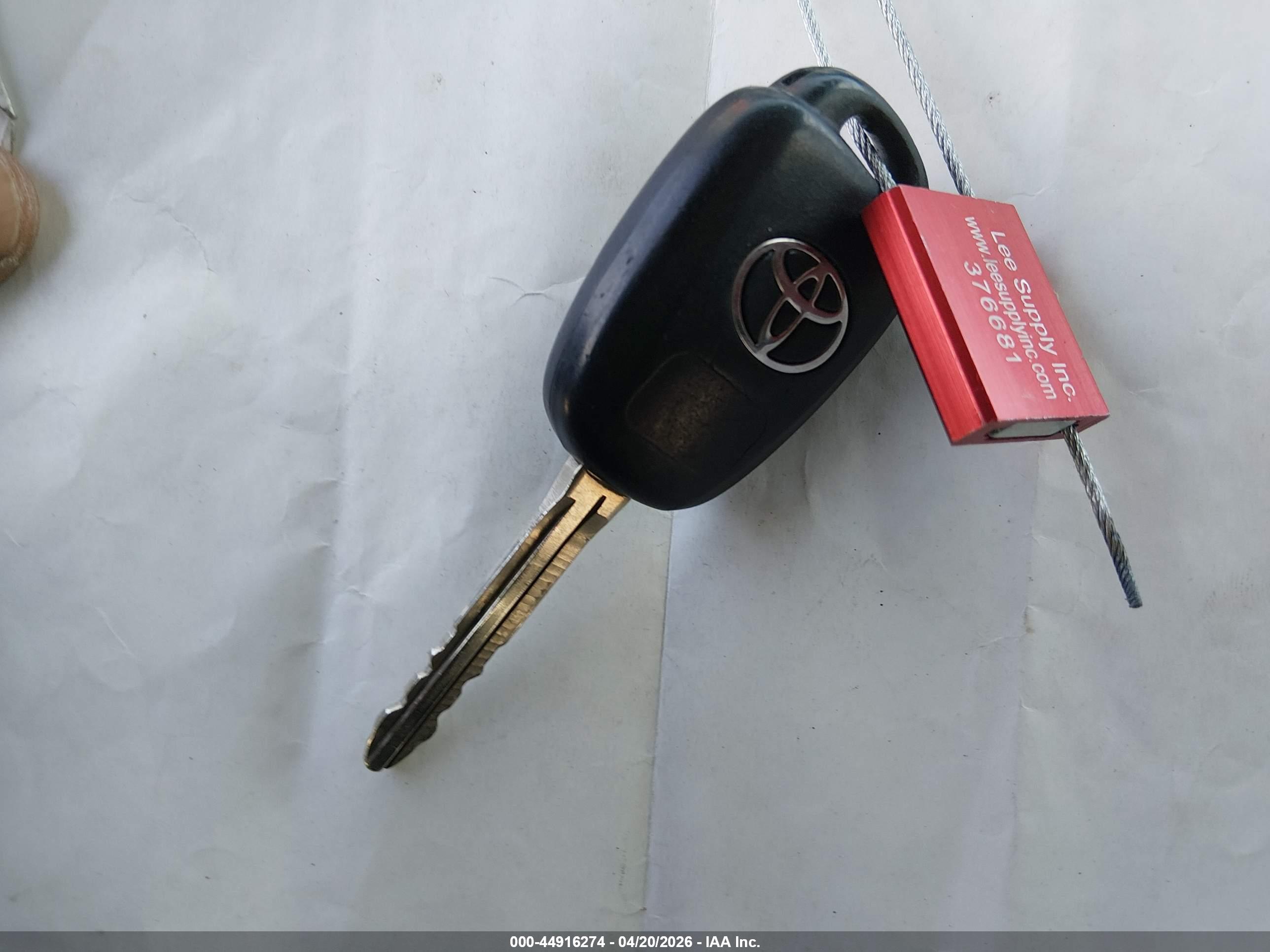 TOYOTA COROLLA image 11