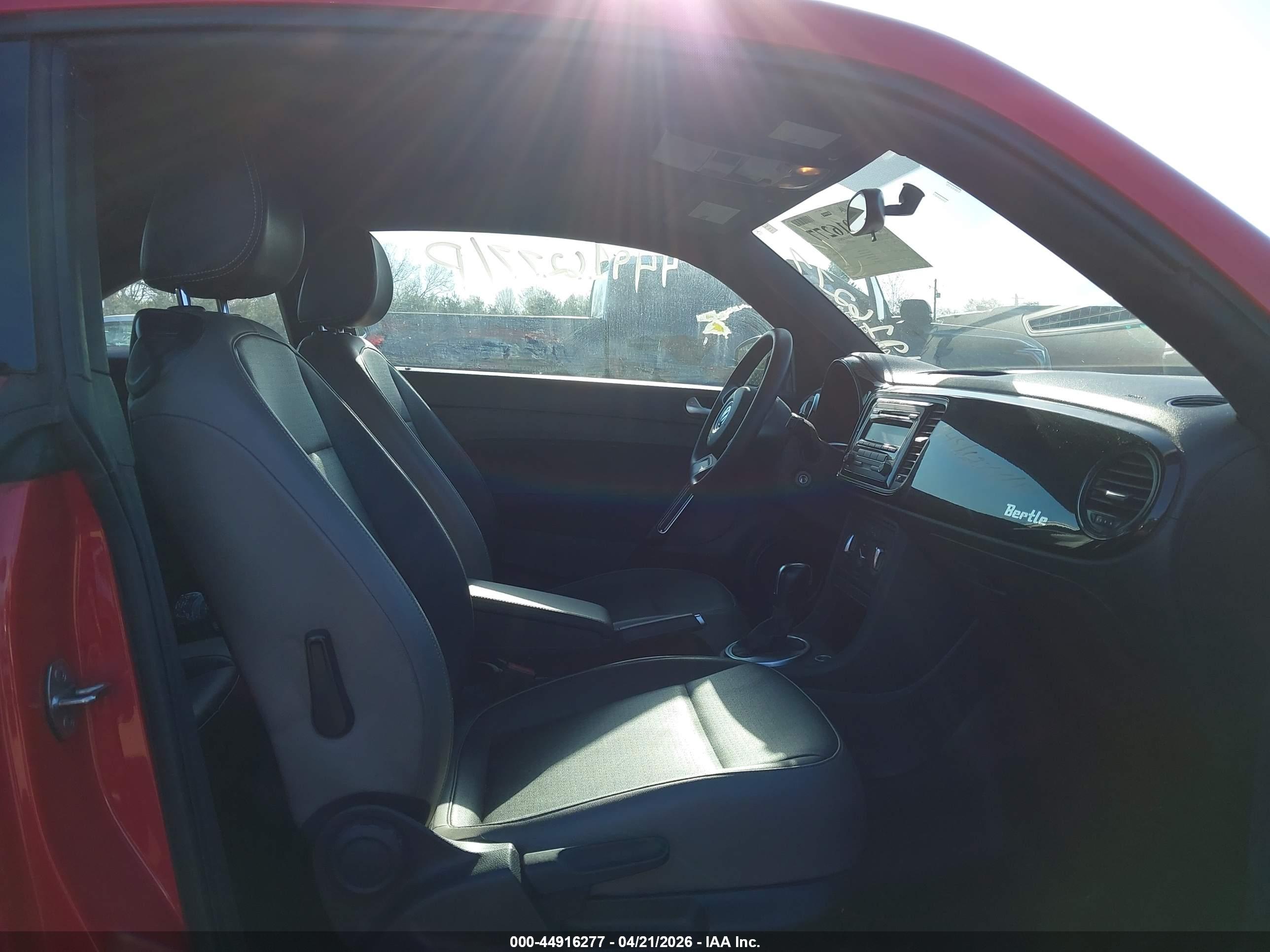 VOLKSWAGEN BEETLE image 5