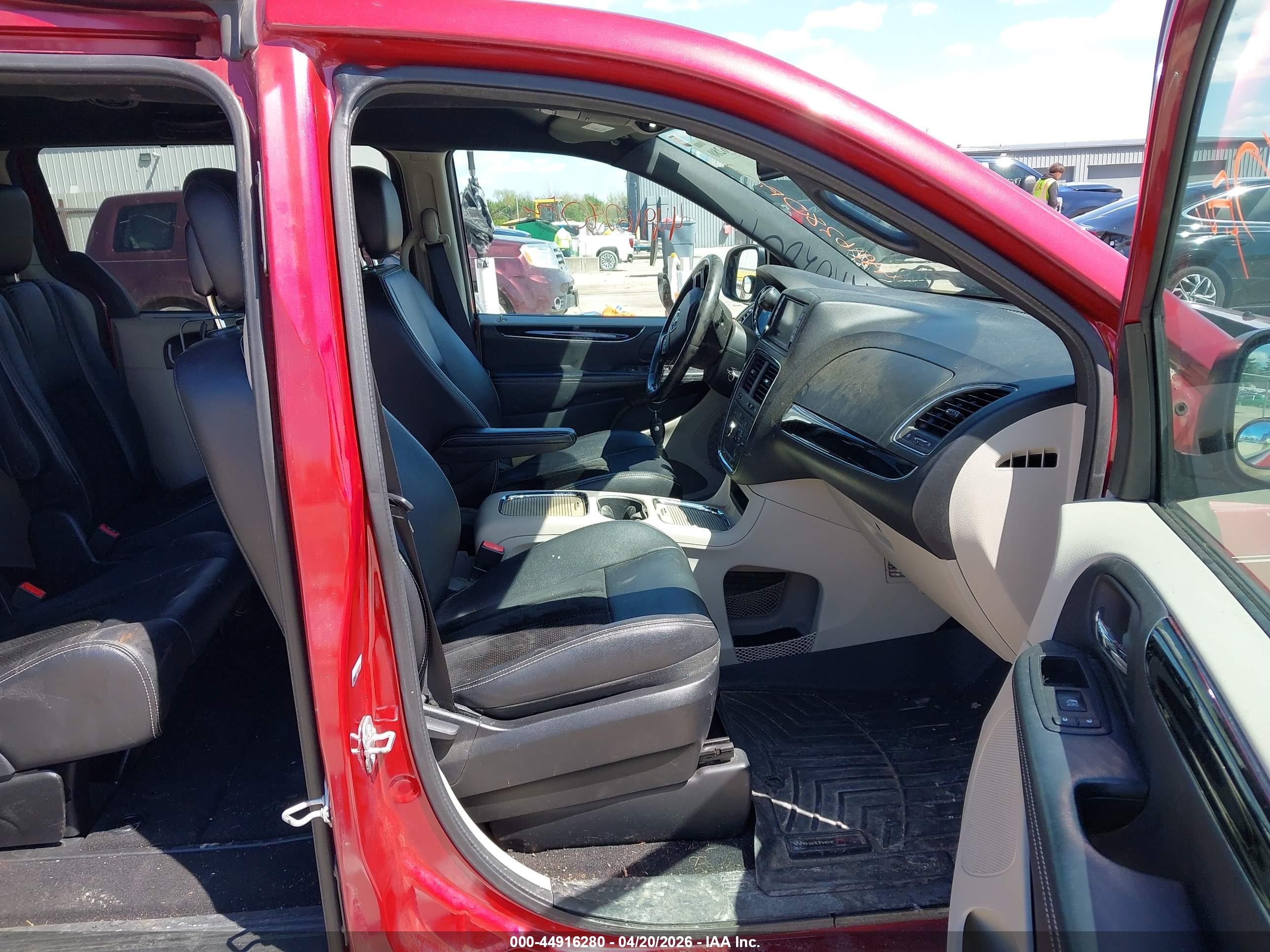 DODGE GRAND image 5