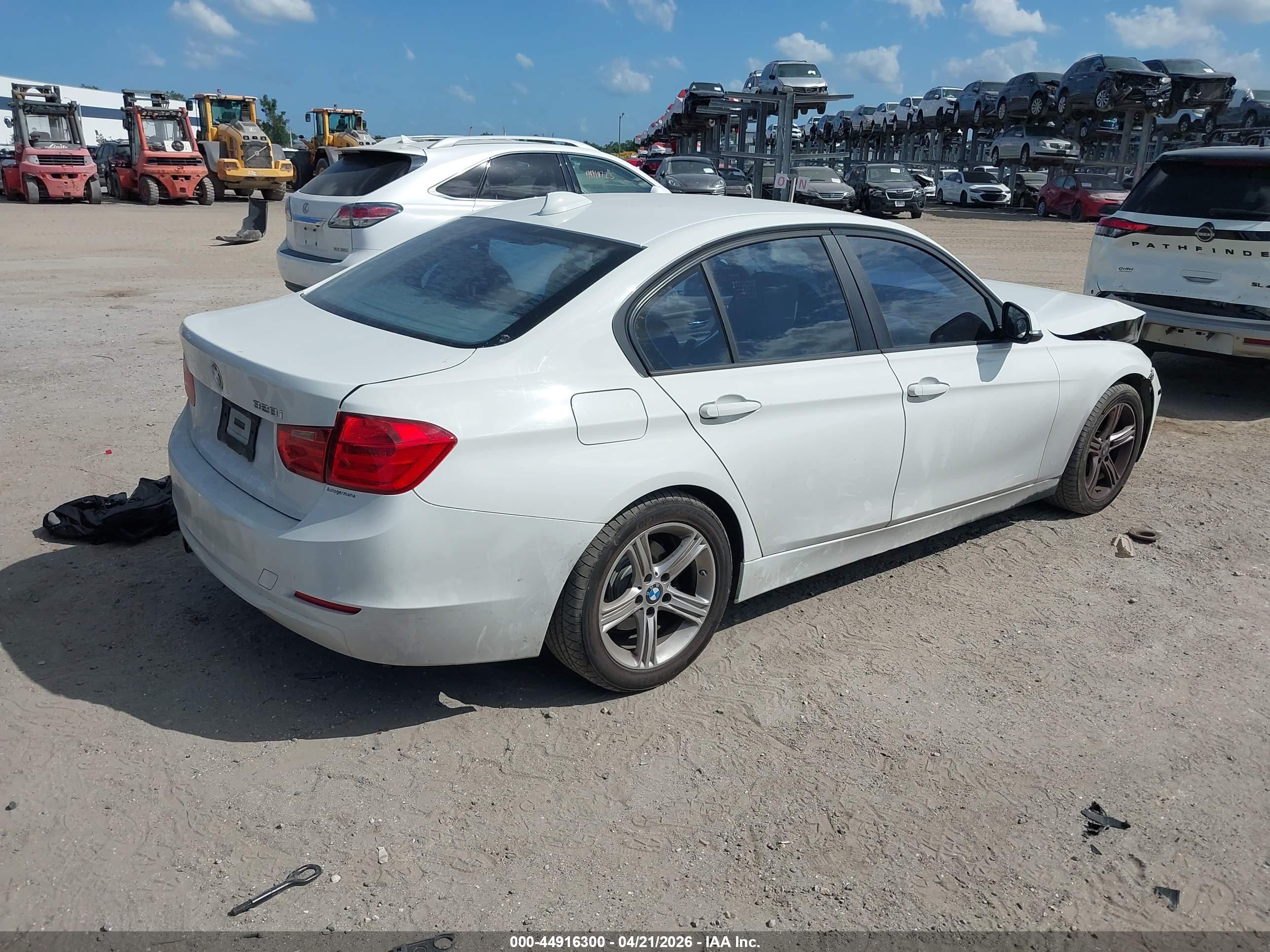 BMW 328I image 4