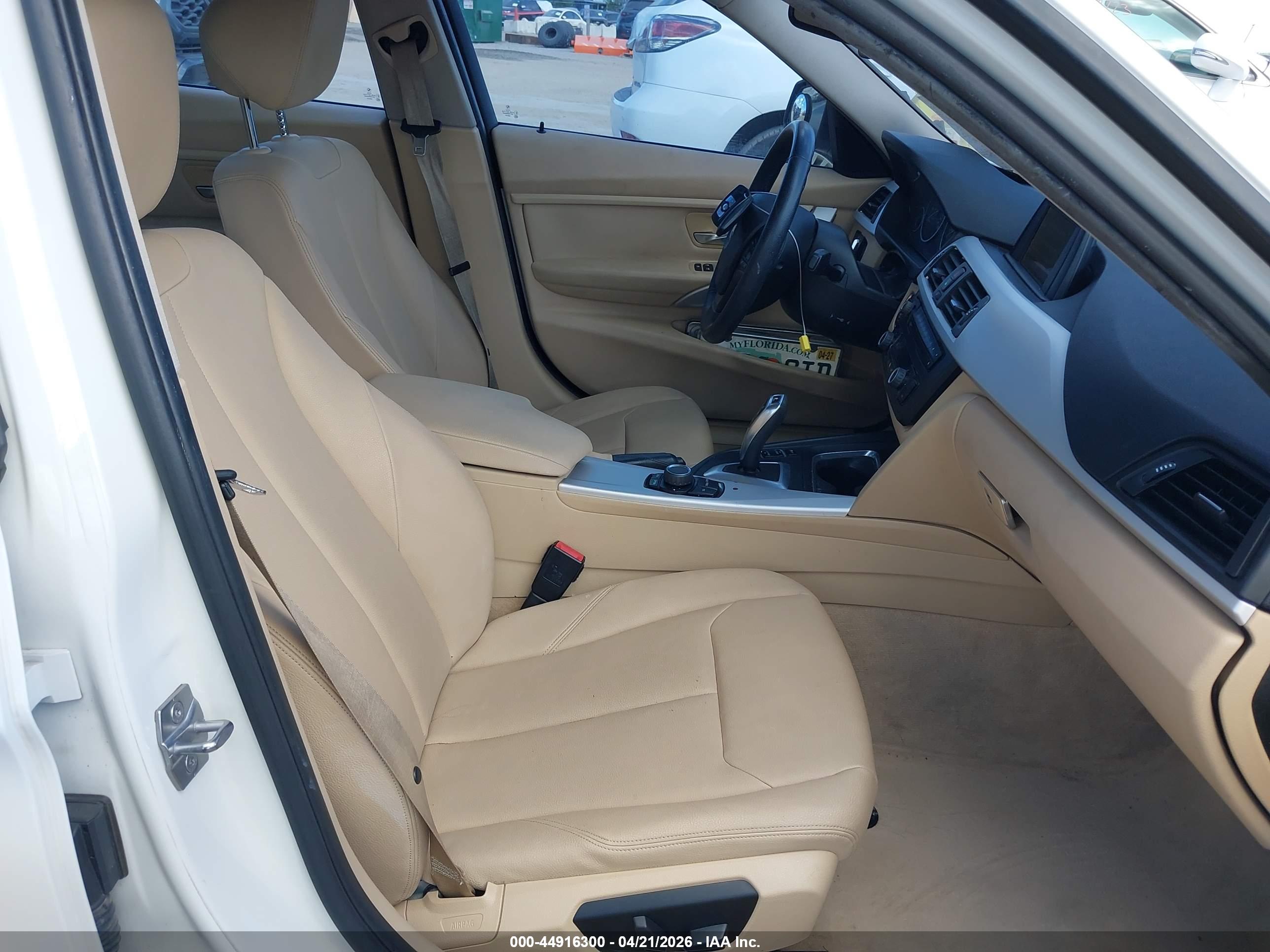 BMW 328I image 5
