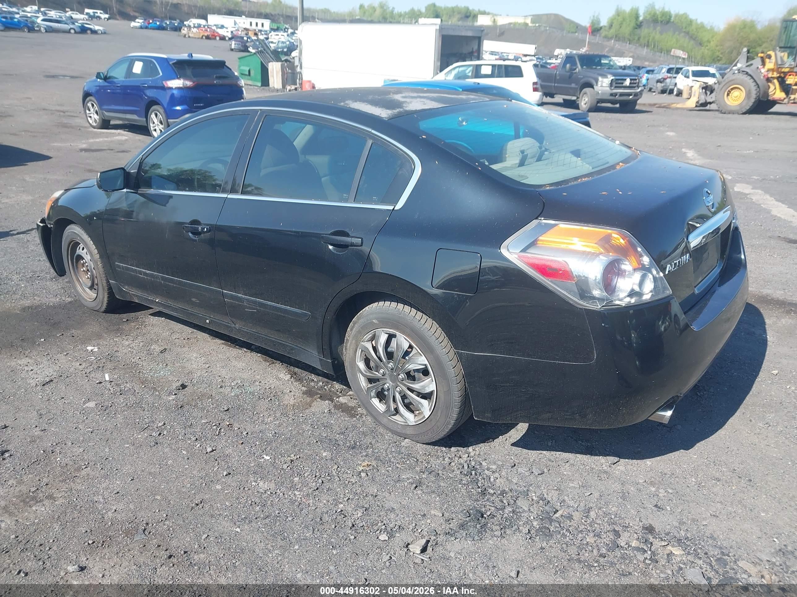 NISSAN ALTIMA image 3