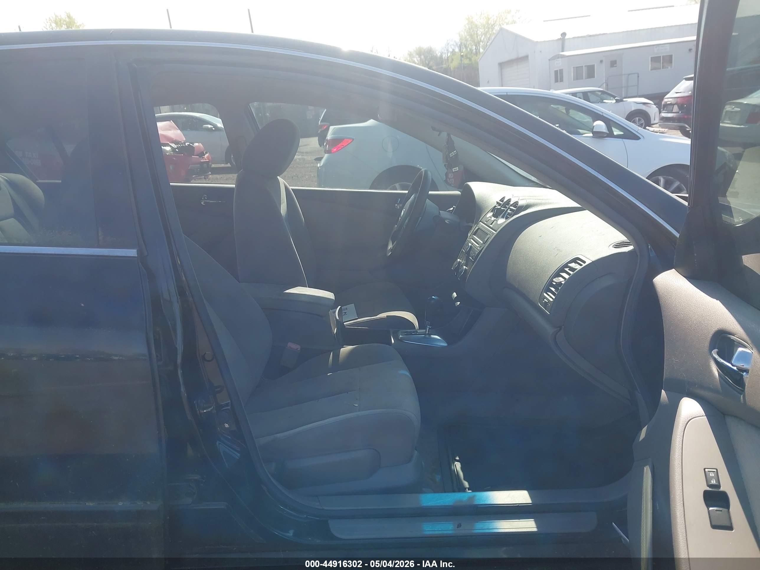 NISSAN ALTIMA image 5