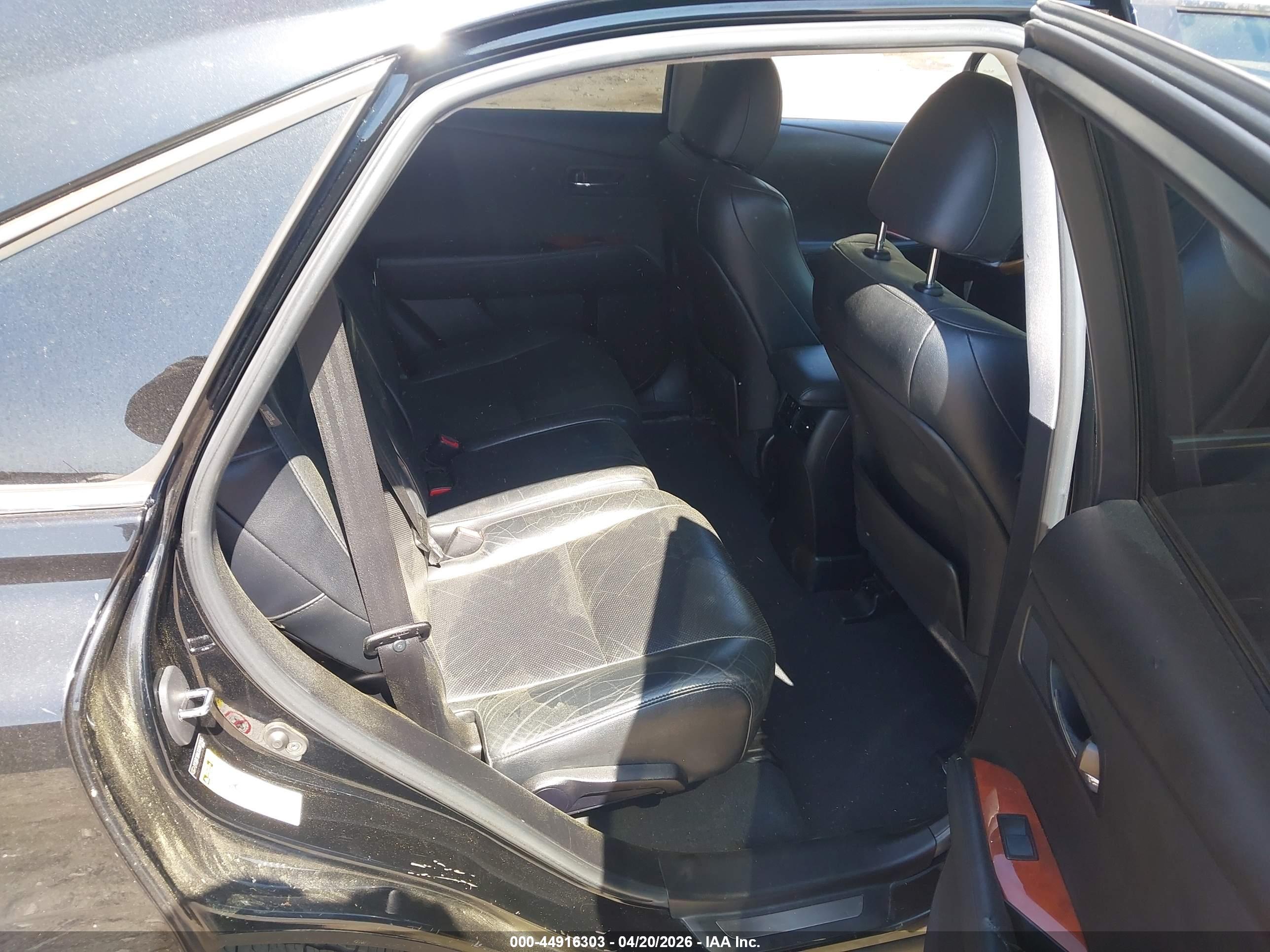 LEXUS RX image 8