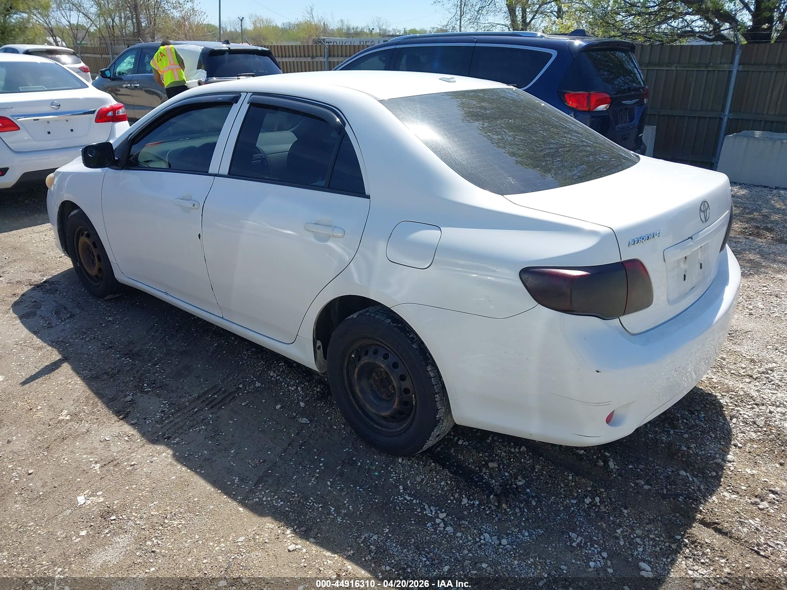 TOYOTA COROLLA image 3
