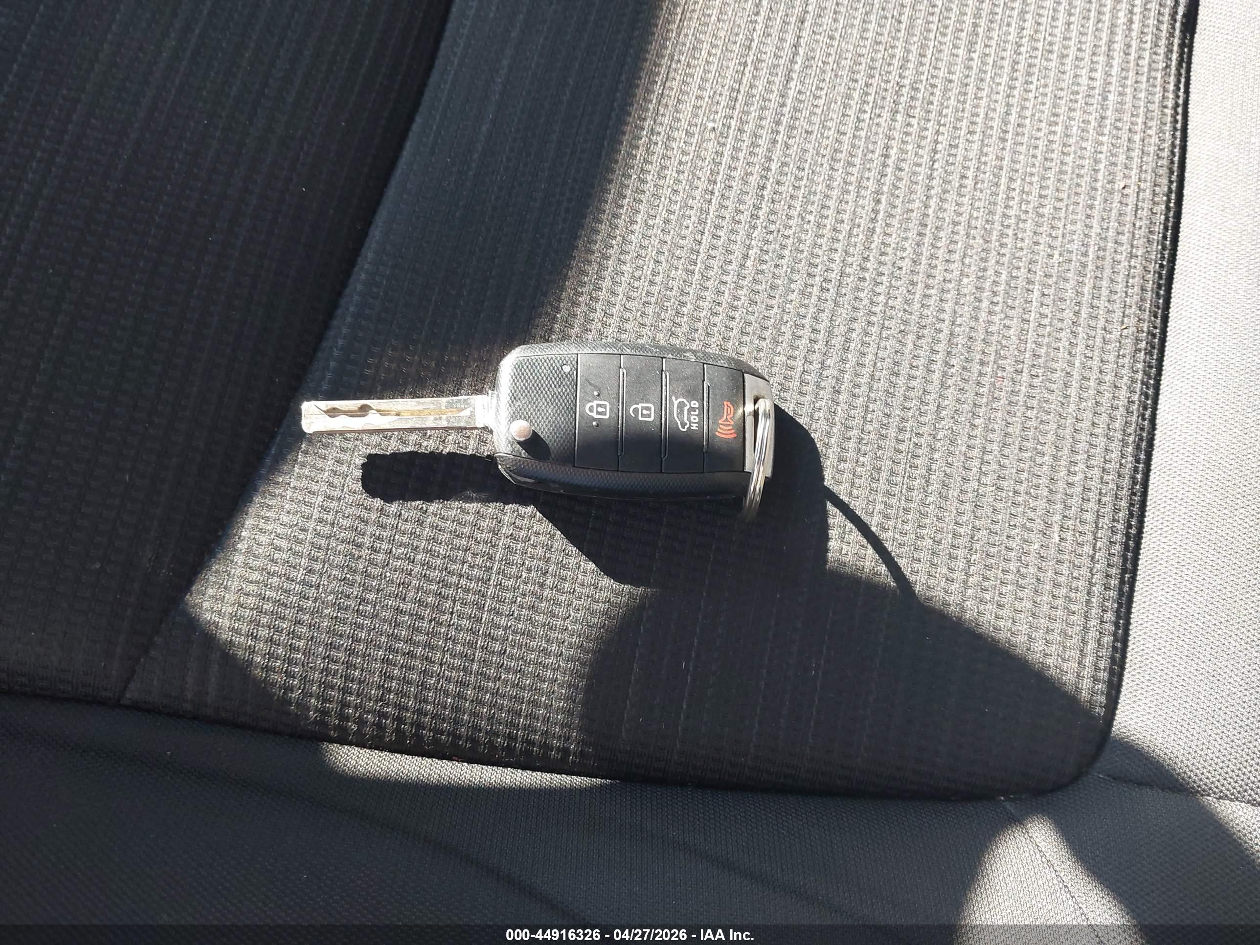 KIA SORENTO image 11