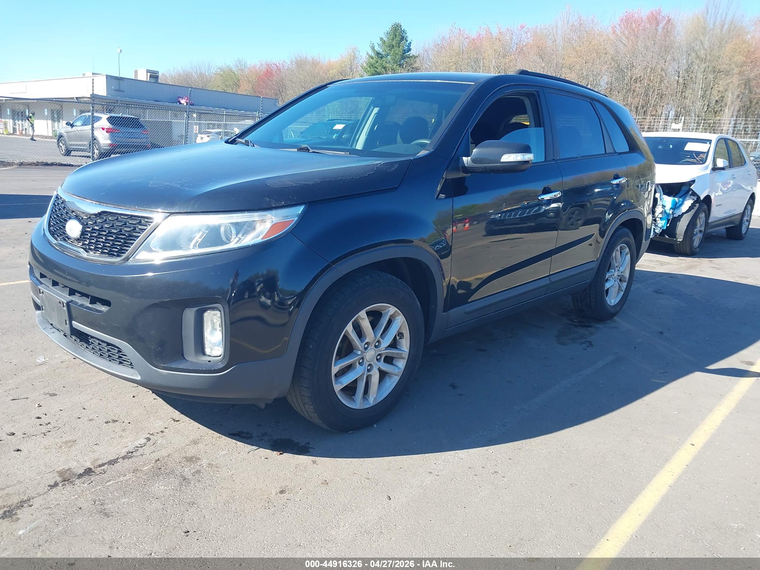 KIA SORENTO image 2
