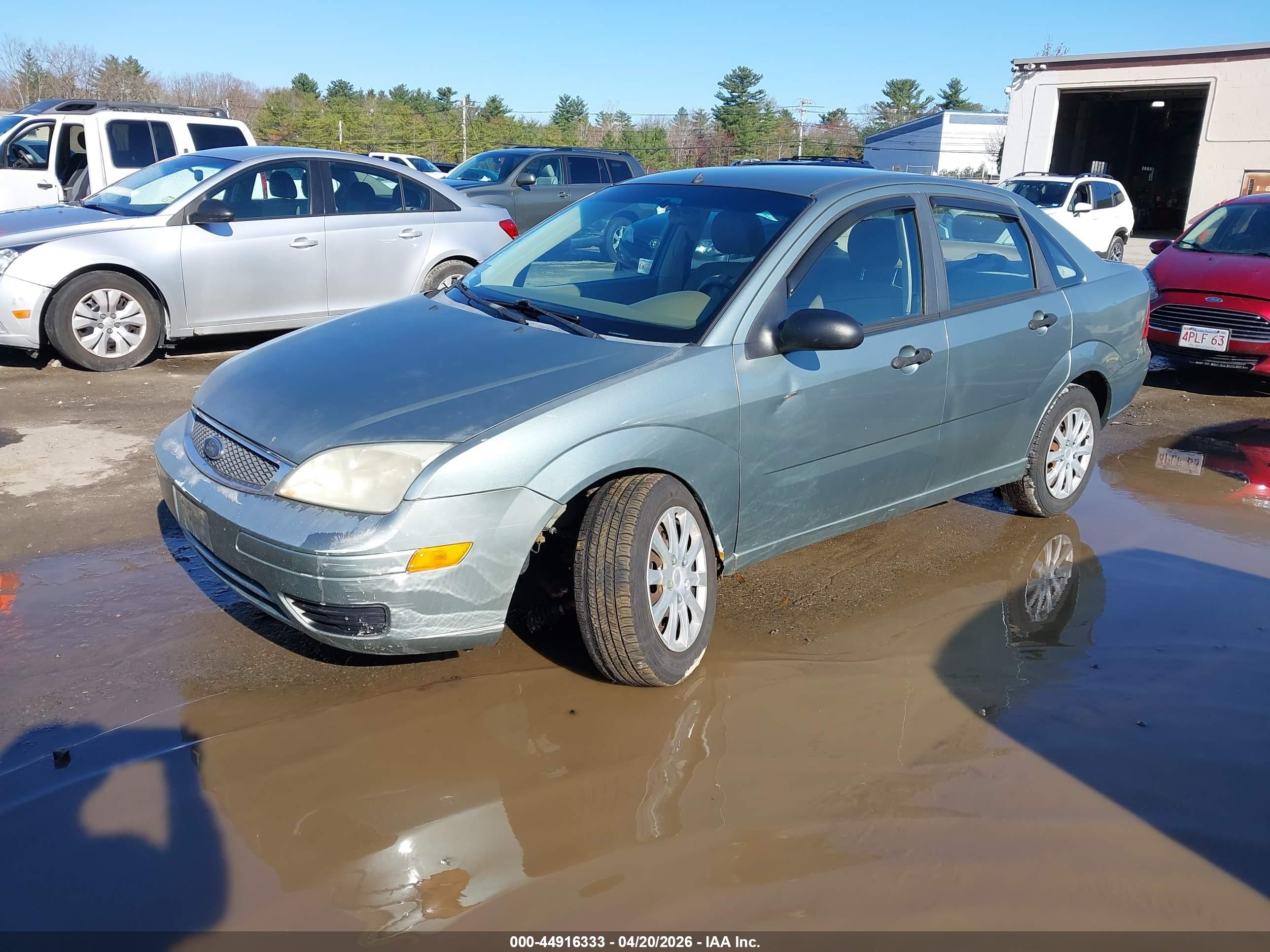 FORD FOCUS image 2