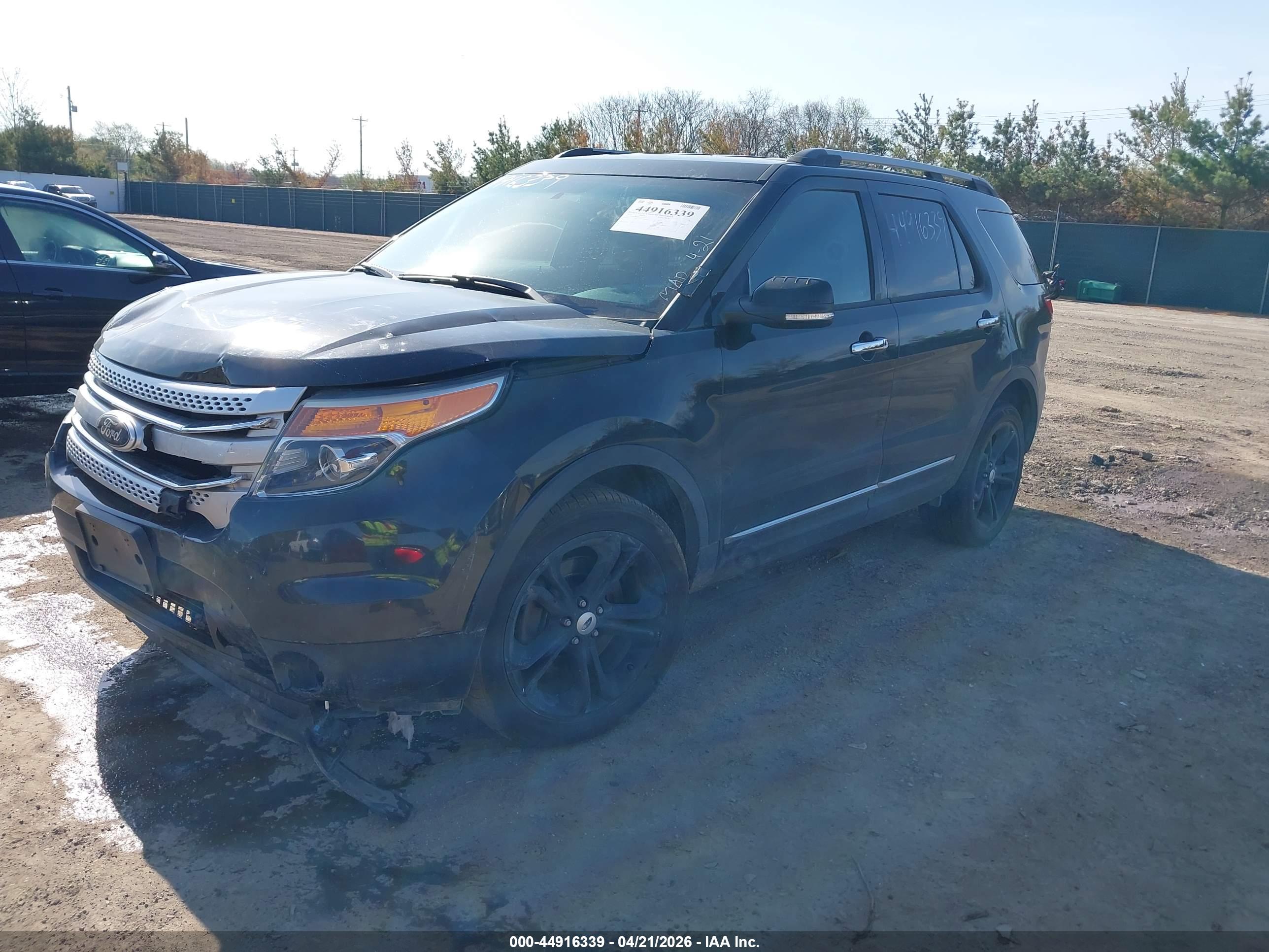 FORD EXPLORER image 2