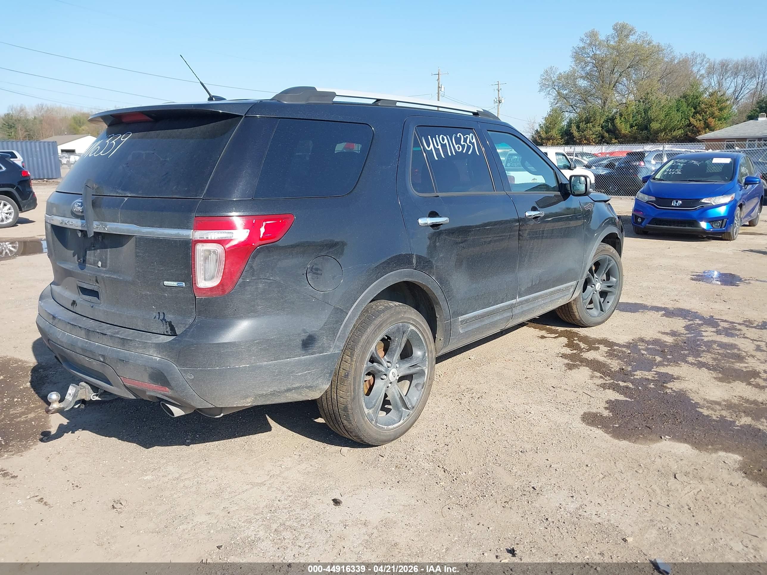 FORD EXPLORER image 4
