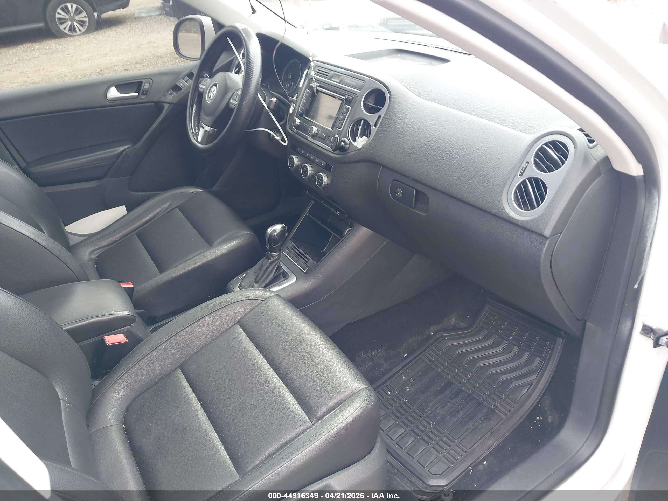VOLKSWAGEN TIGUAN image 5
