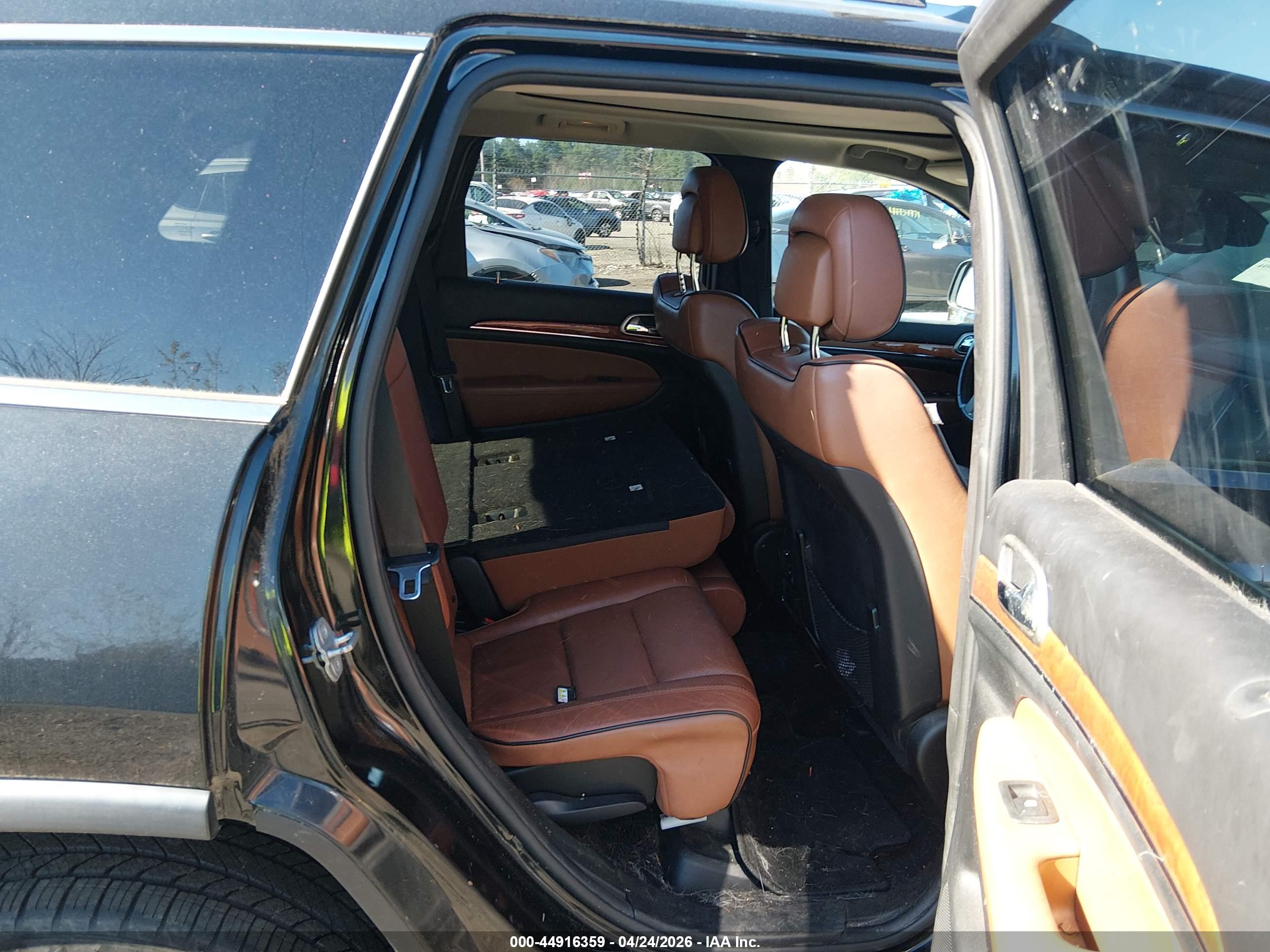 JEEP GRAND image 8