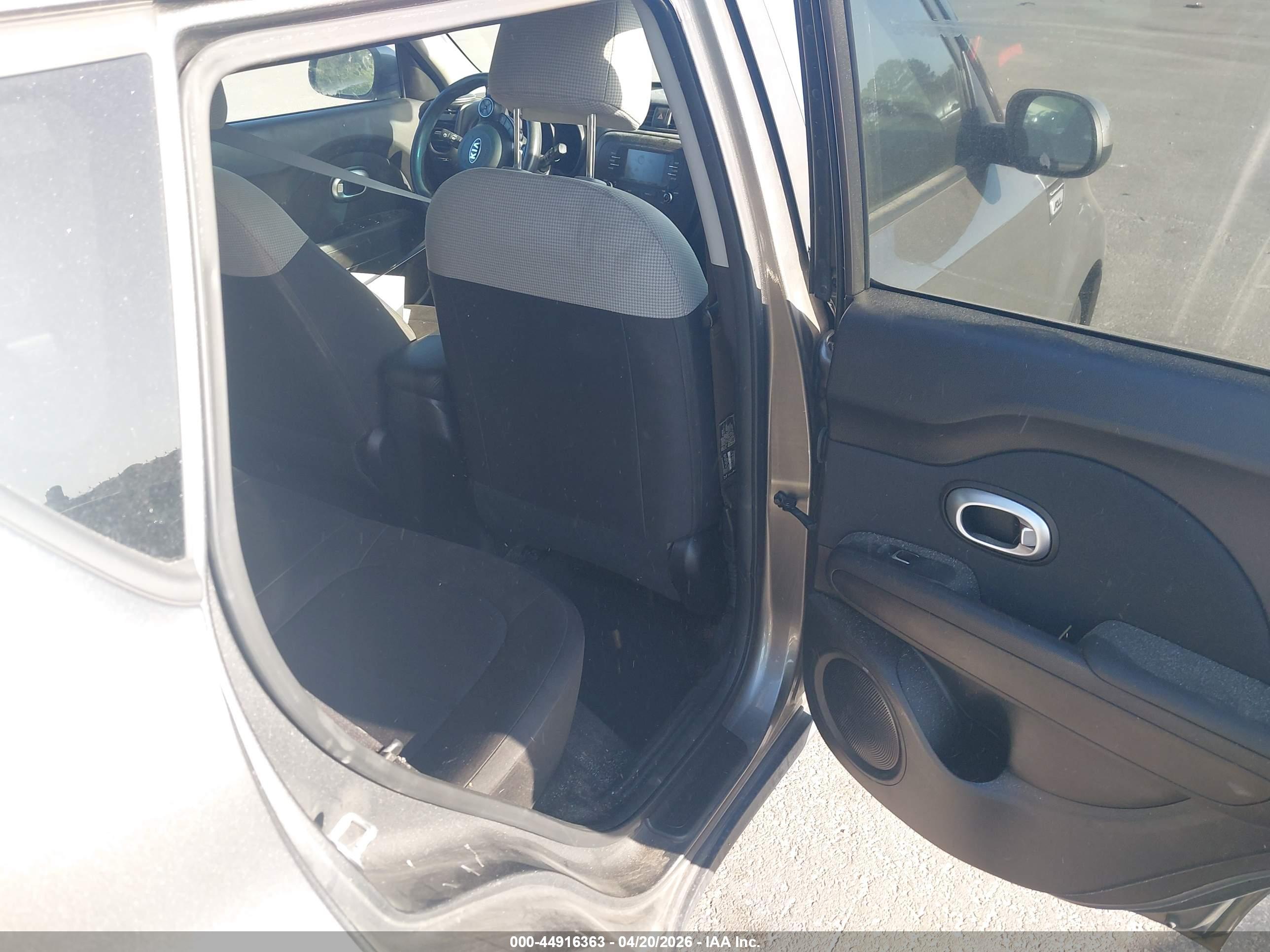 KIA SOUL image 8