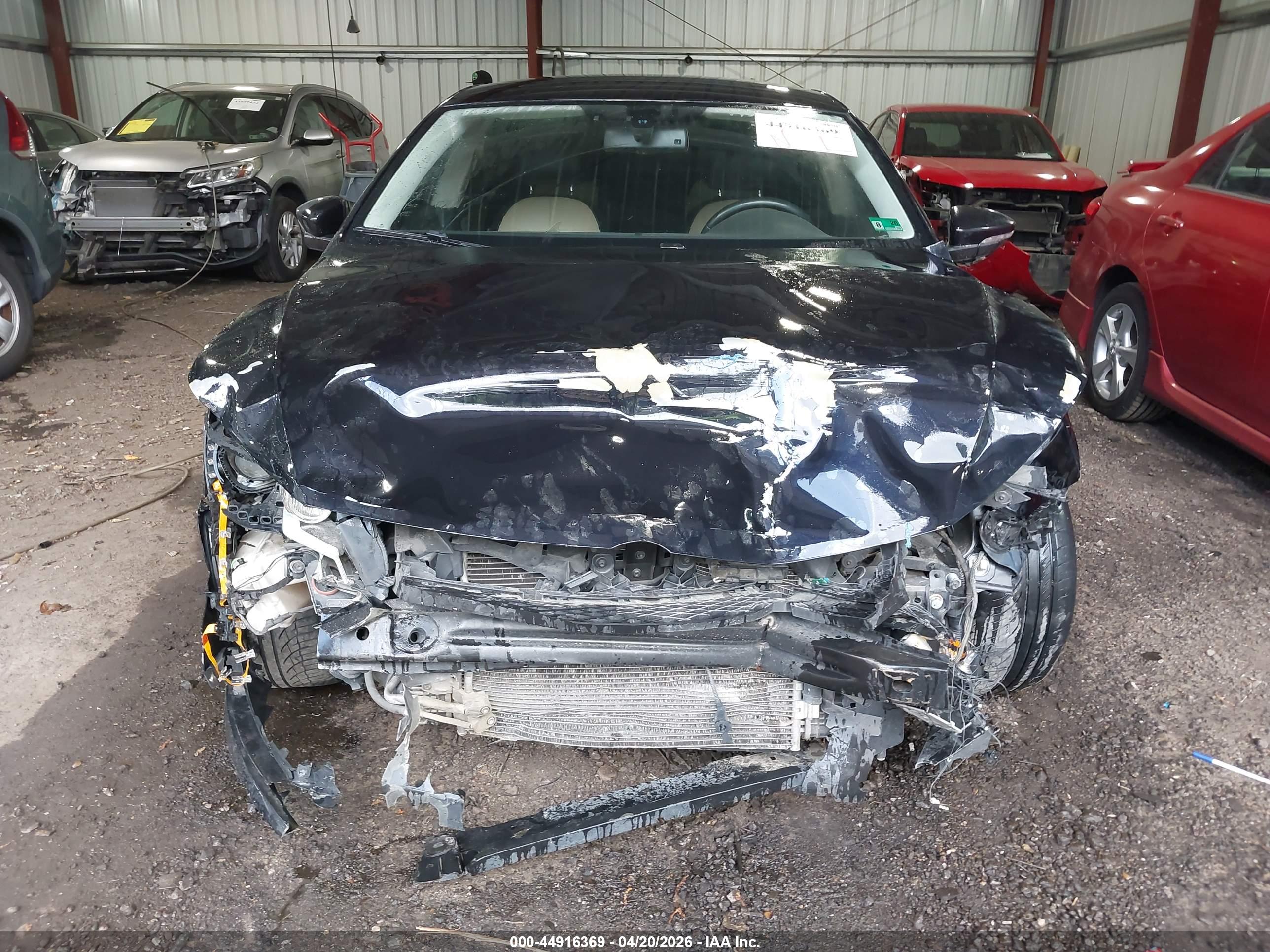 VOLKSWAGEN CC image 6